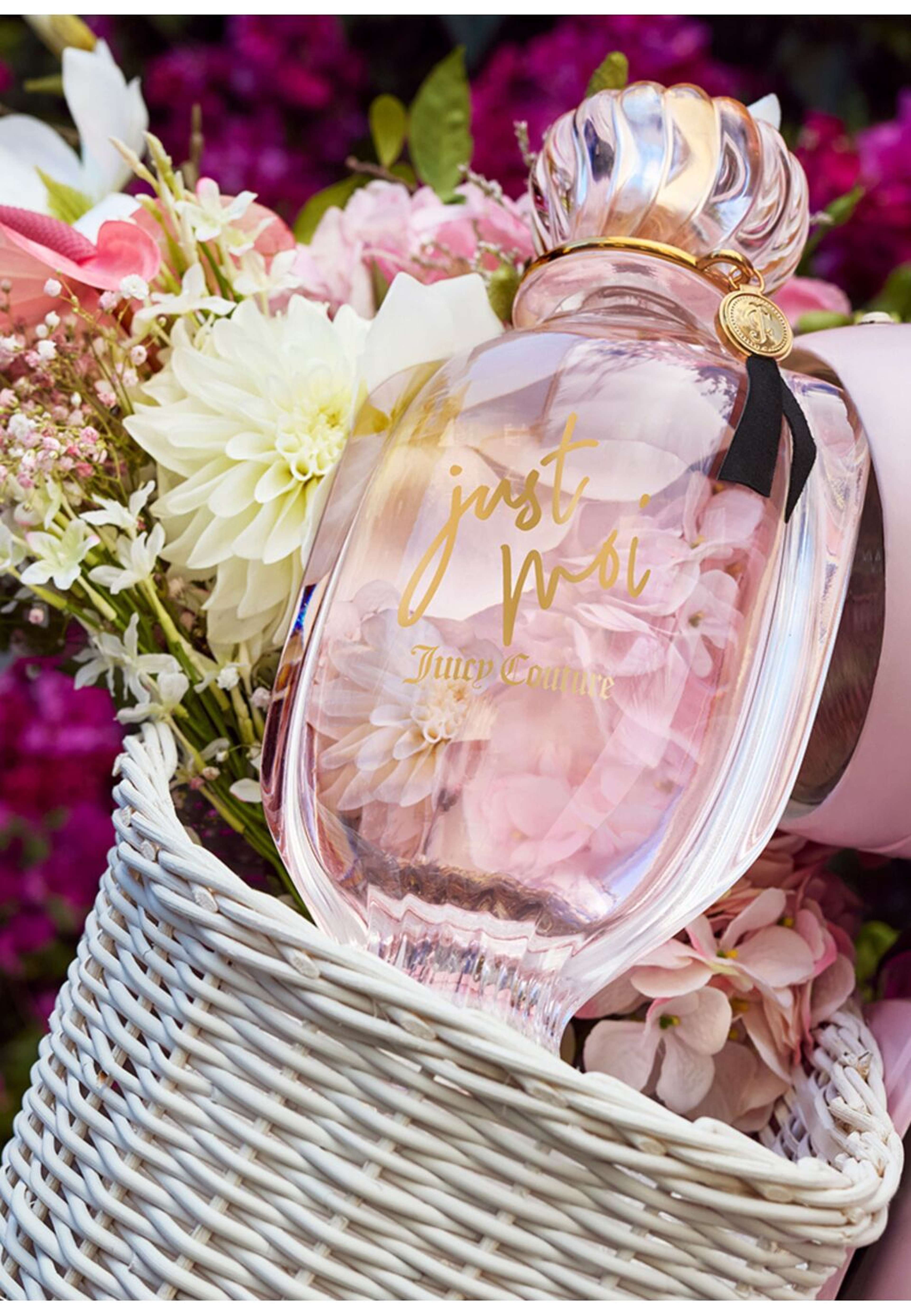 Just Moi Eau de Parfum, från Juicy Couture. Klicka för att öppna bilden i stort format