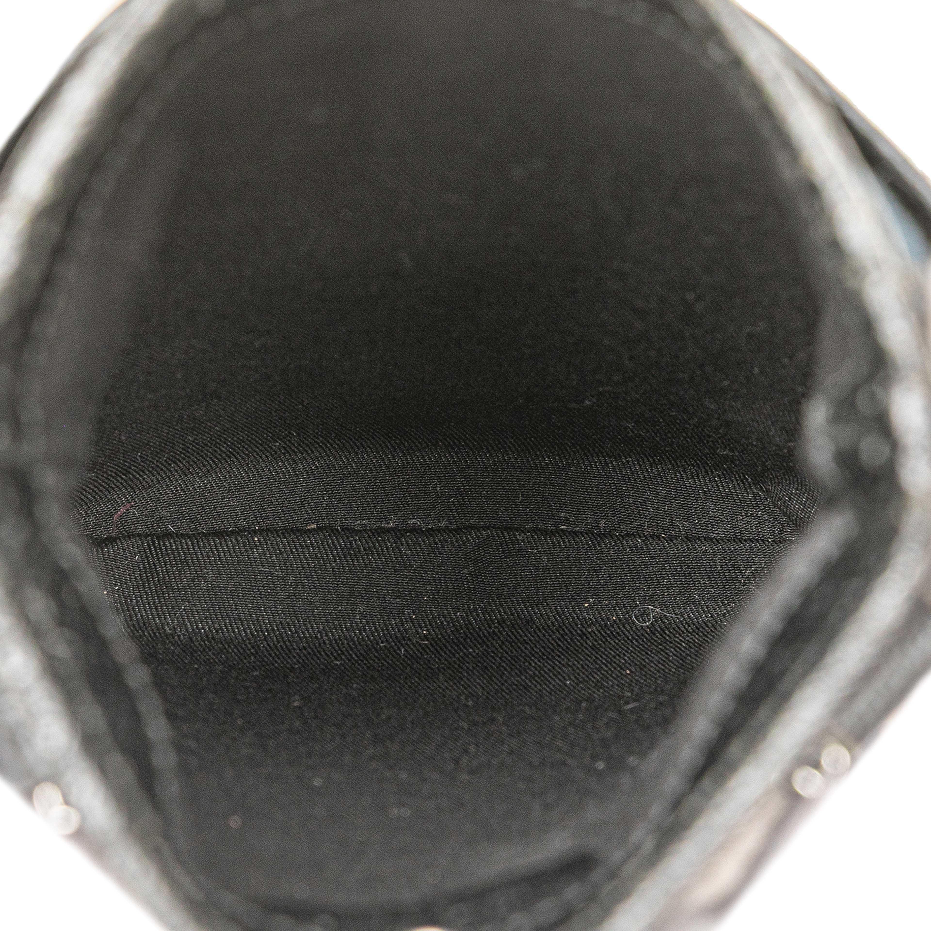 Gucci Gg Canvas Web Crossbody, från Luxclusif, i färgen black. Klicka för att öppna bilden i stort format