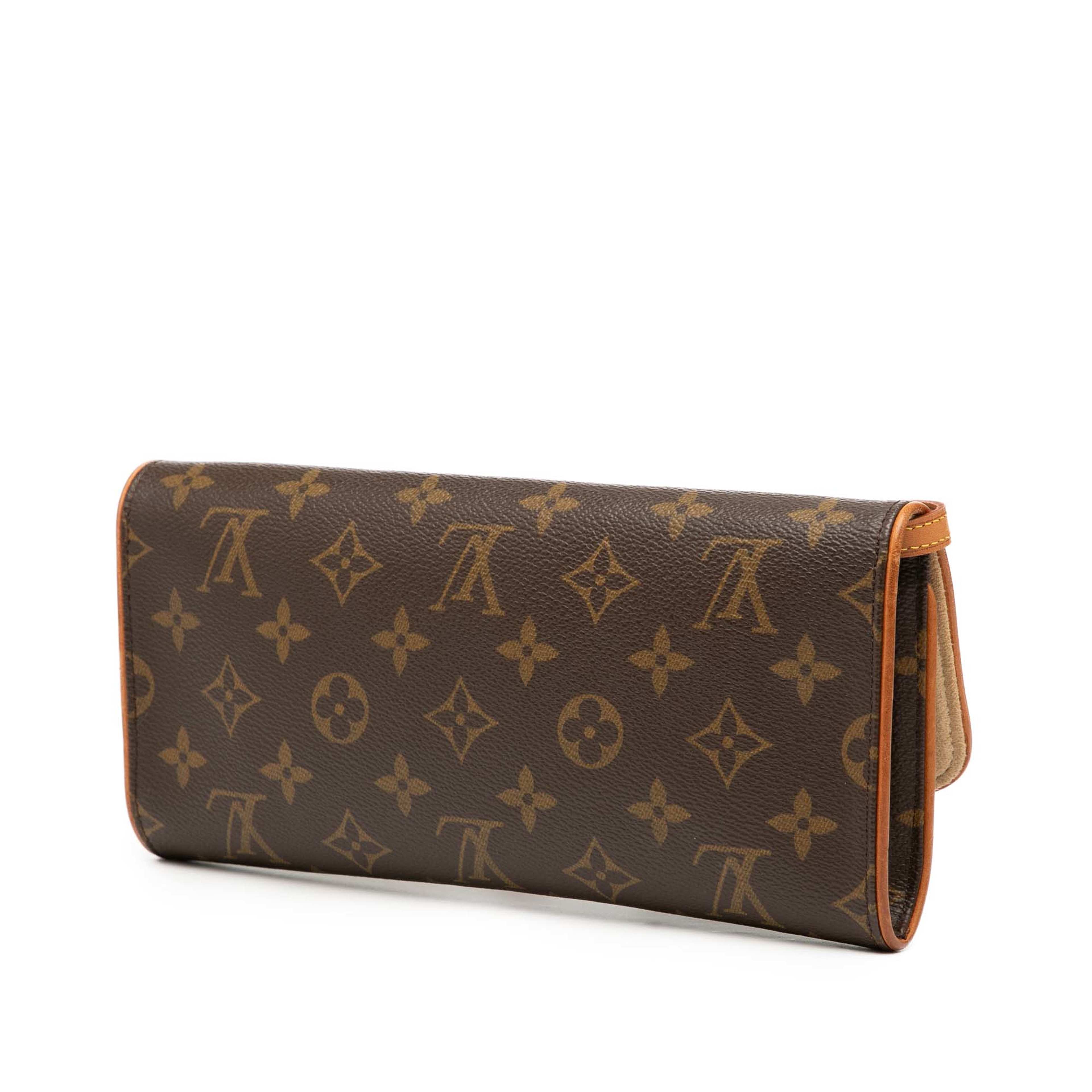 Louis Vuitton Monogram Pochette Twin Gm, från Luxclusif, i färgen brown. Klicka för att öppna bilden i stort format