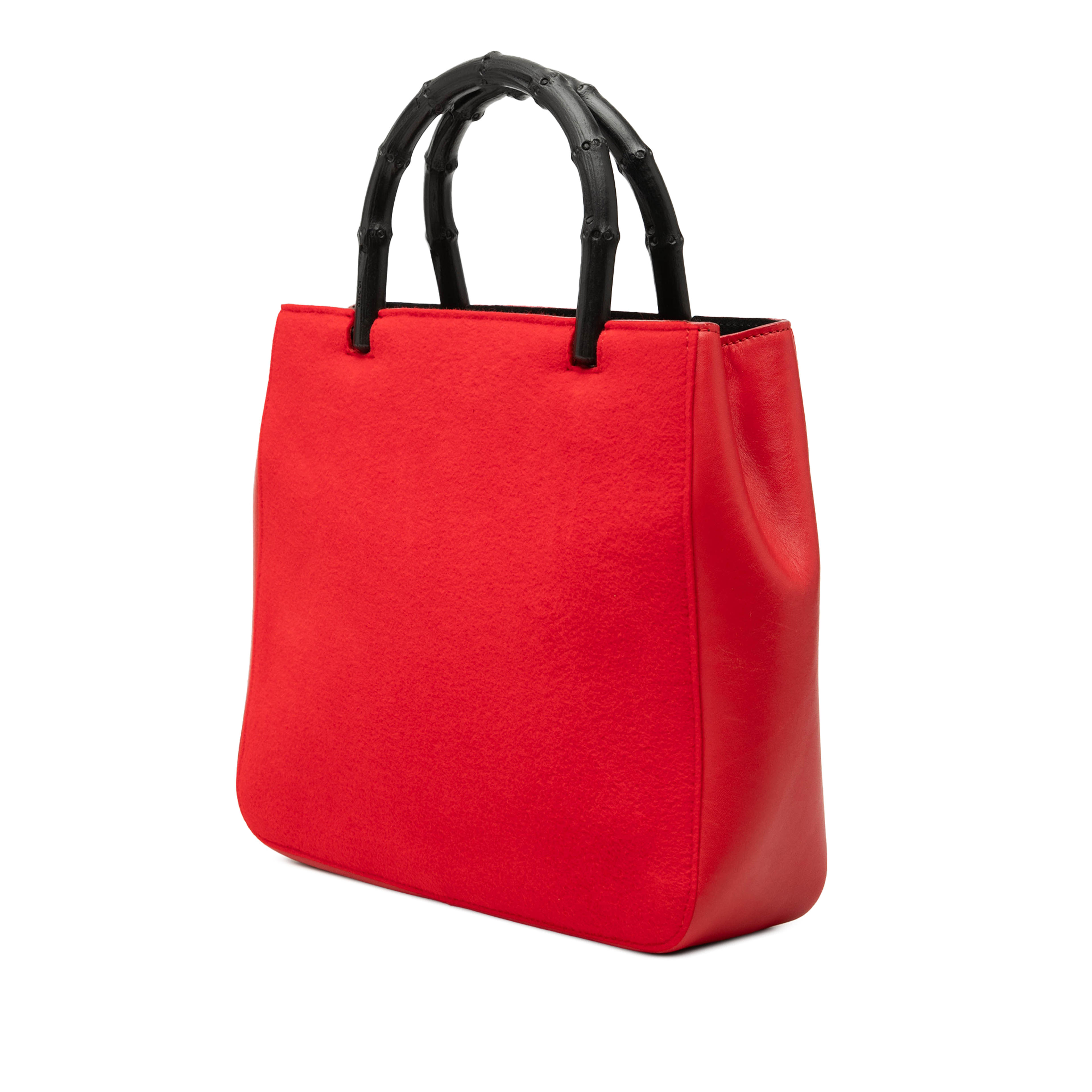 Gucci Wool And Calfskin Bamboo Top Handle Bag, från Luxclusif, i färgen röd. Klicka för att öppna bilden i stort format