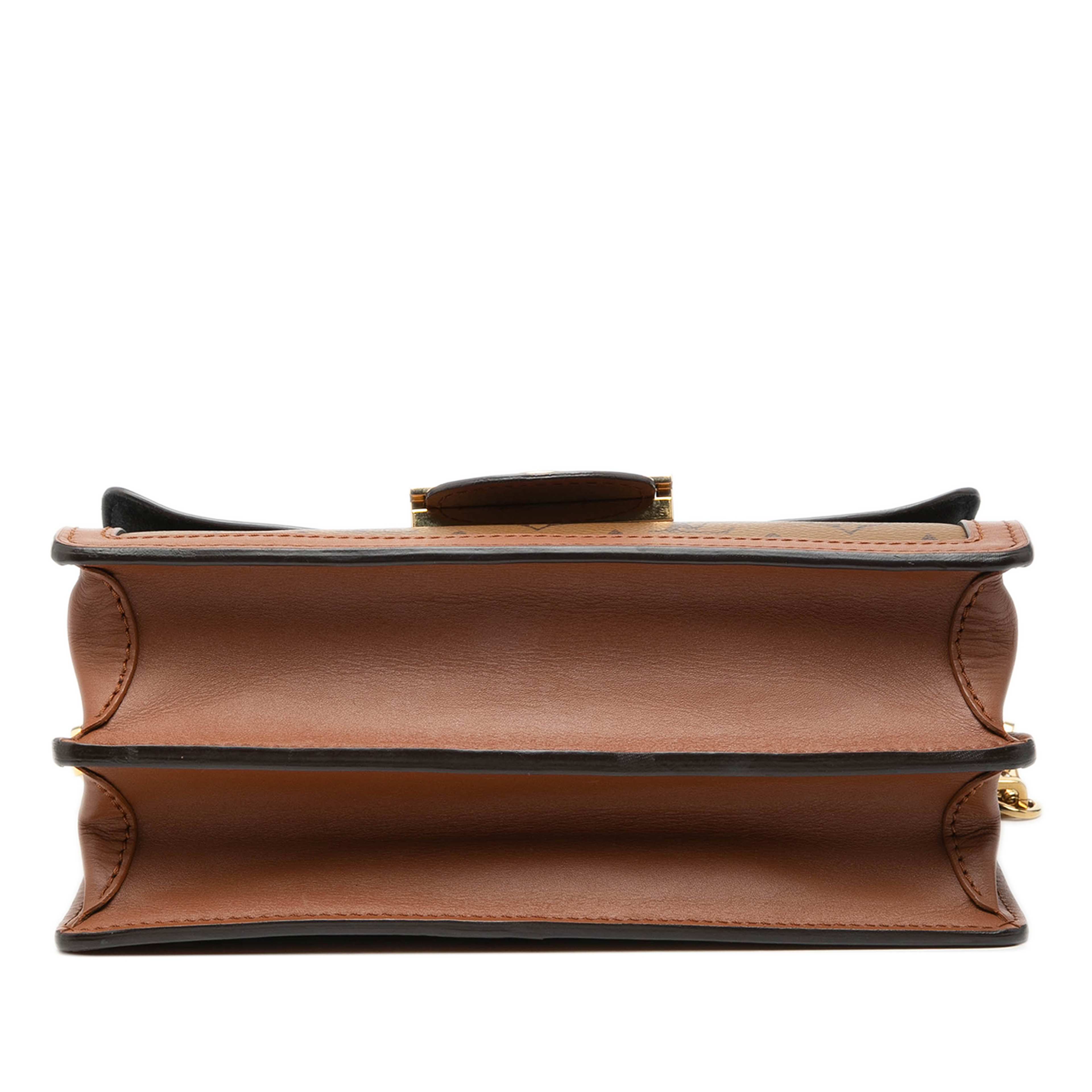 Louis Vuitton Monogram Reverse Dauphine Mm, från Luxclusif, i färgen brown. Klicka för att öppna bilden i stort format