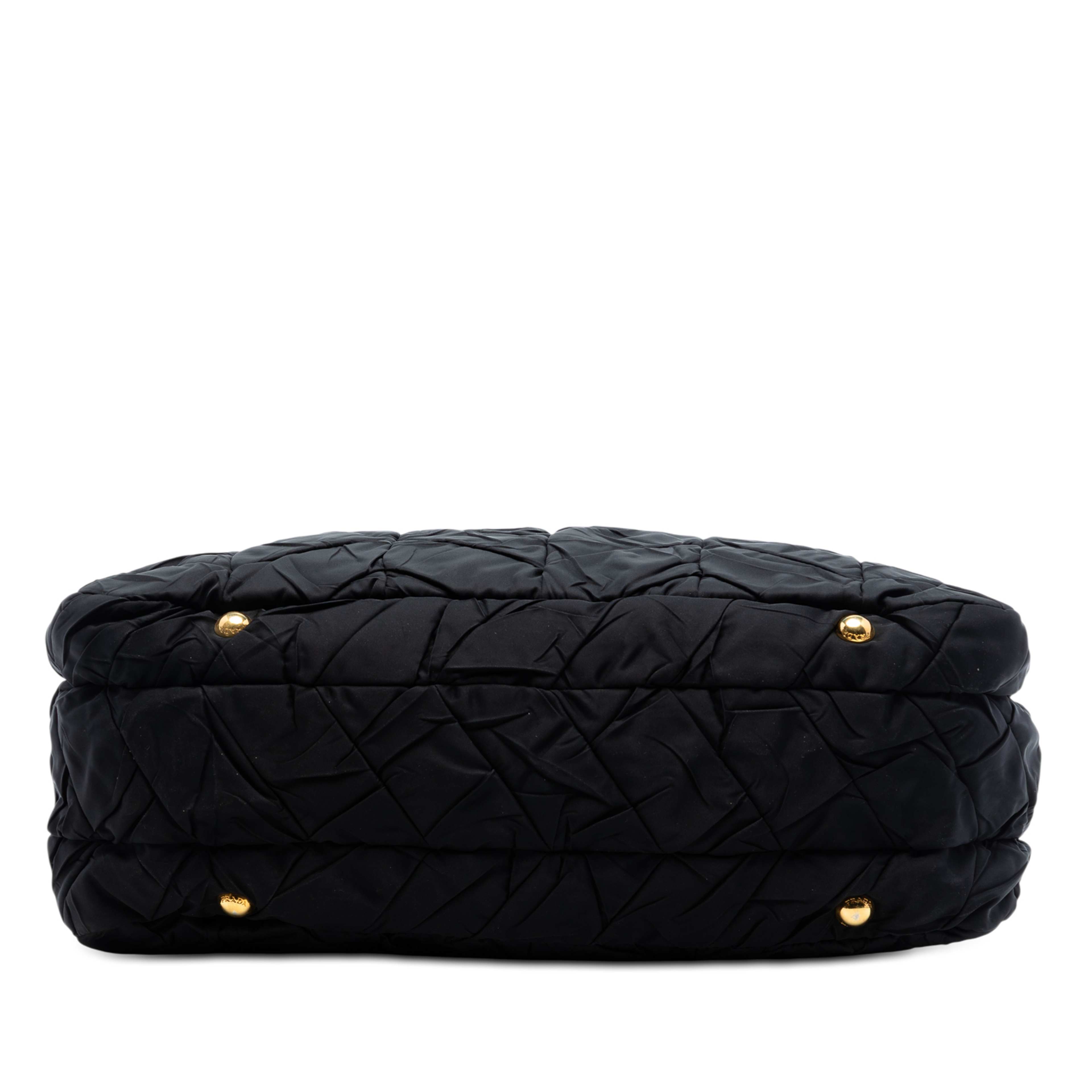 Prada Impuntu Tessuto Satchel, från Luxclusif, i färgen black. Klicka för att öppna bilden i stort format