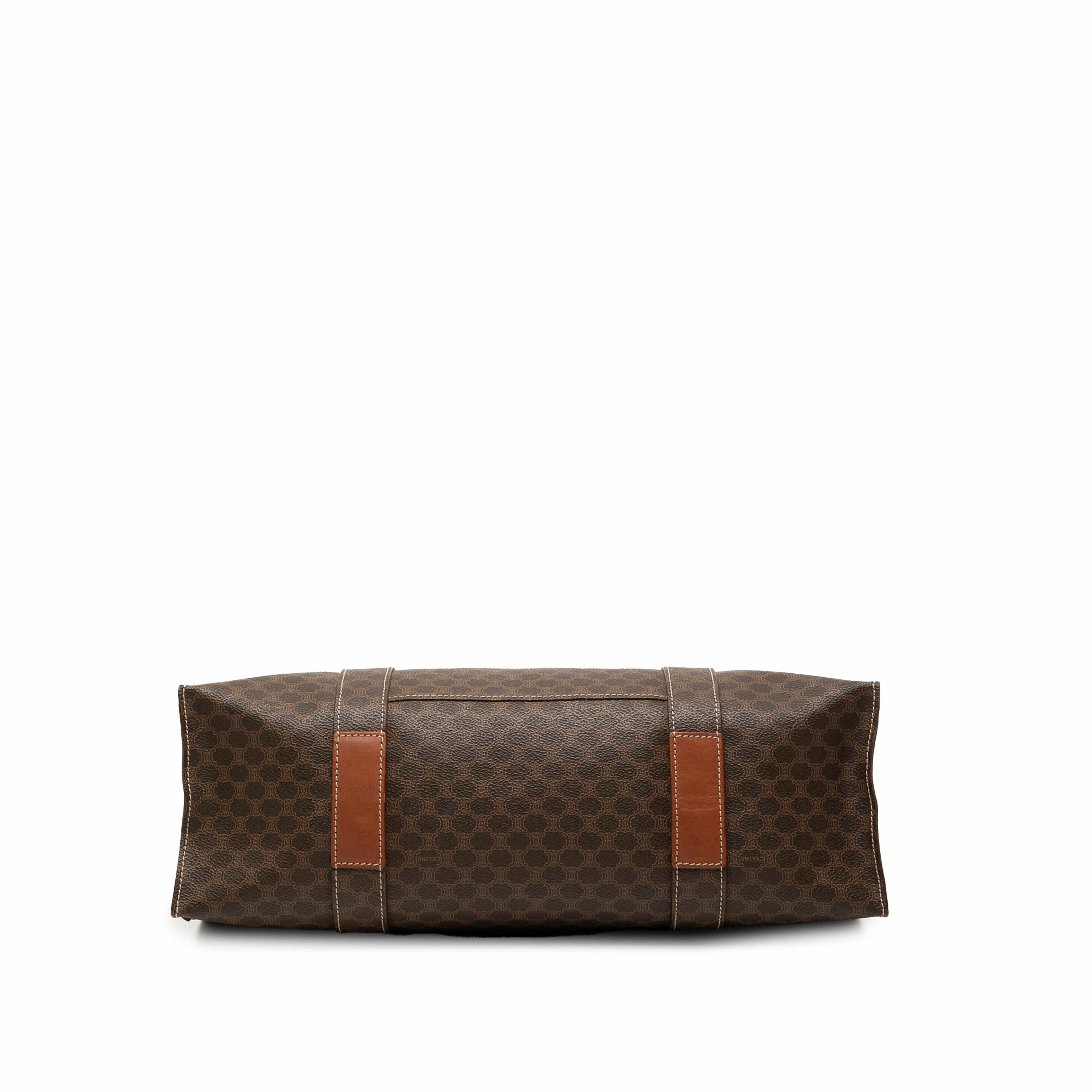 Celine Macadam Coated Canvas Tote, från Luxclusif, i färgen brown. Klicka för att öppna bilden i stort format