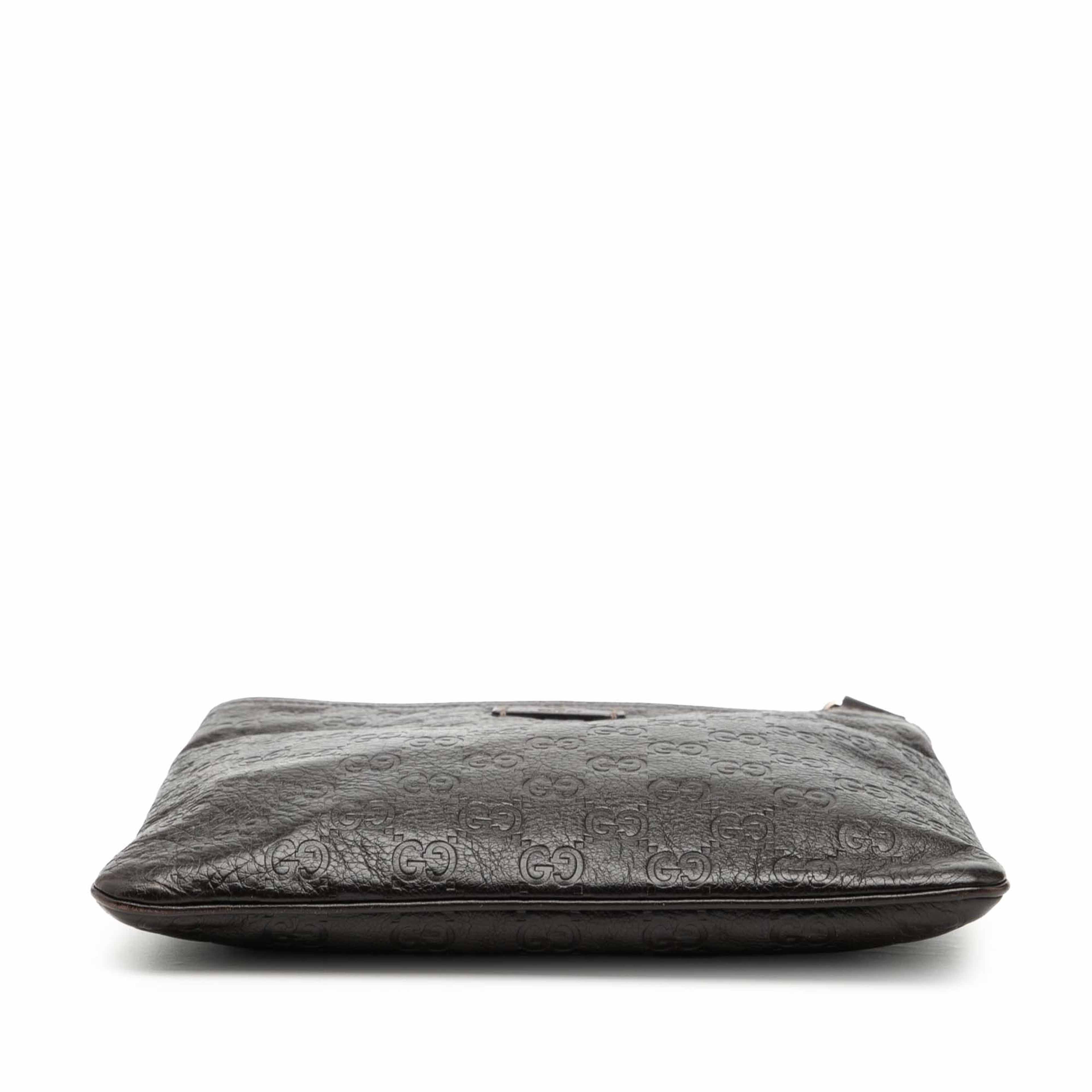 Gucci Guccissima Crossbody, från Luxclusif, i färgen dark brown. Klicka för att öppna bilden i stort format