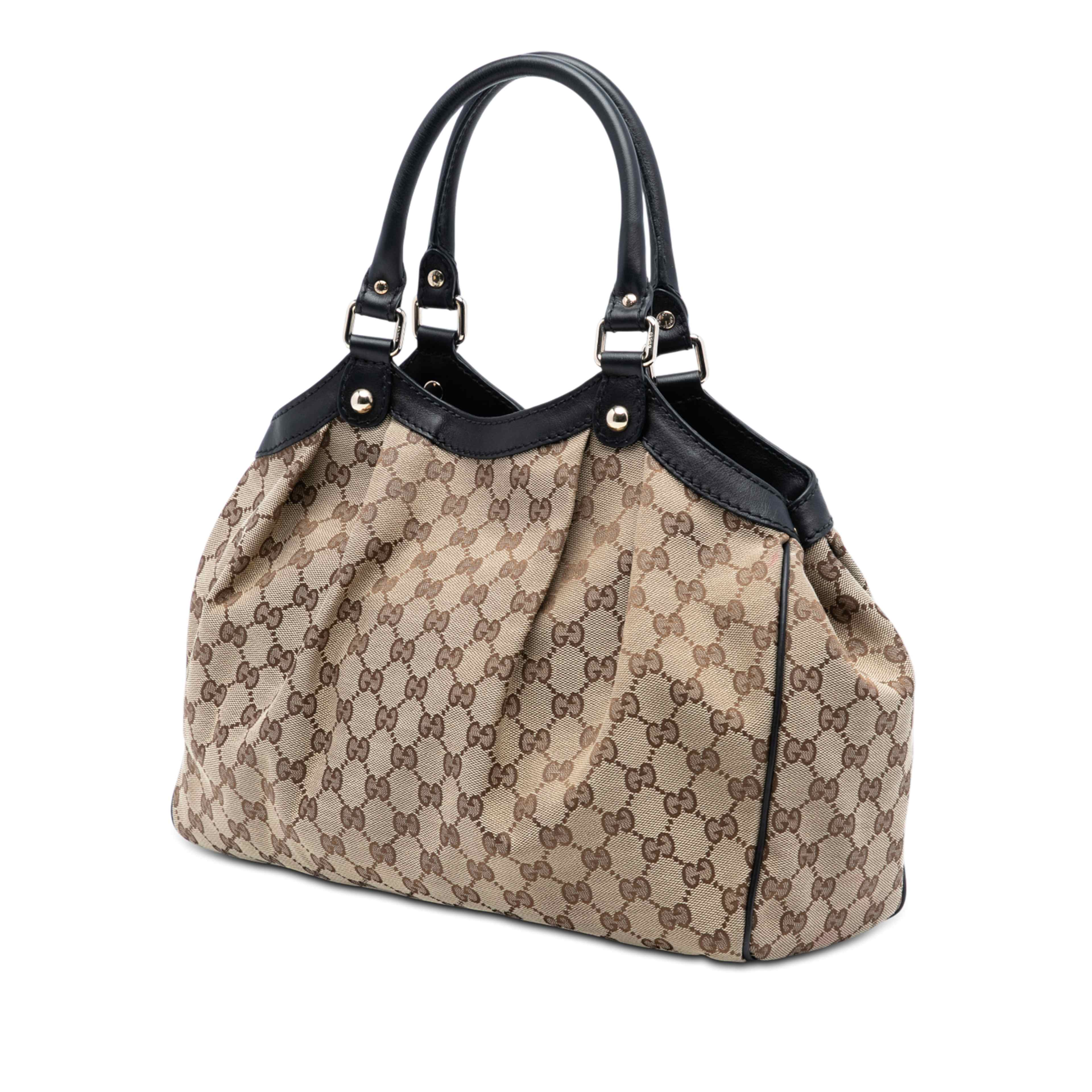 Gucci Medium Gg Canvas Sukey Tote, från Luxclusif, i färgen beige. Klicka för att öppna bilden i stort format