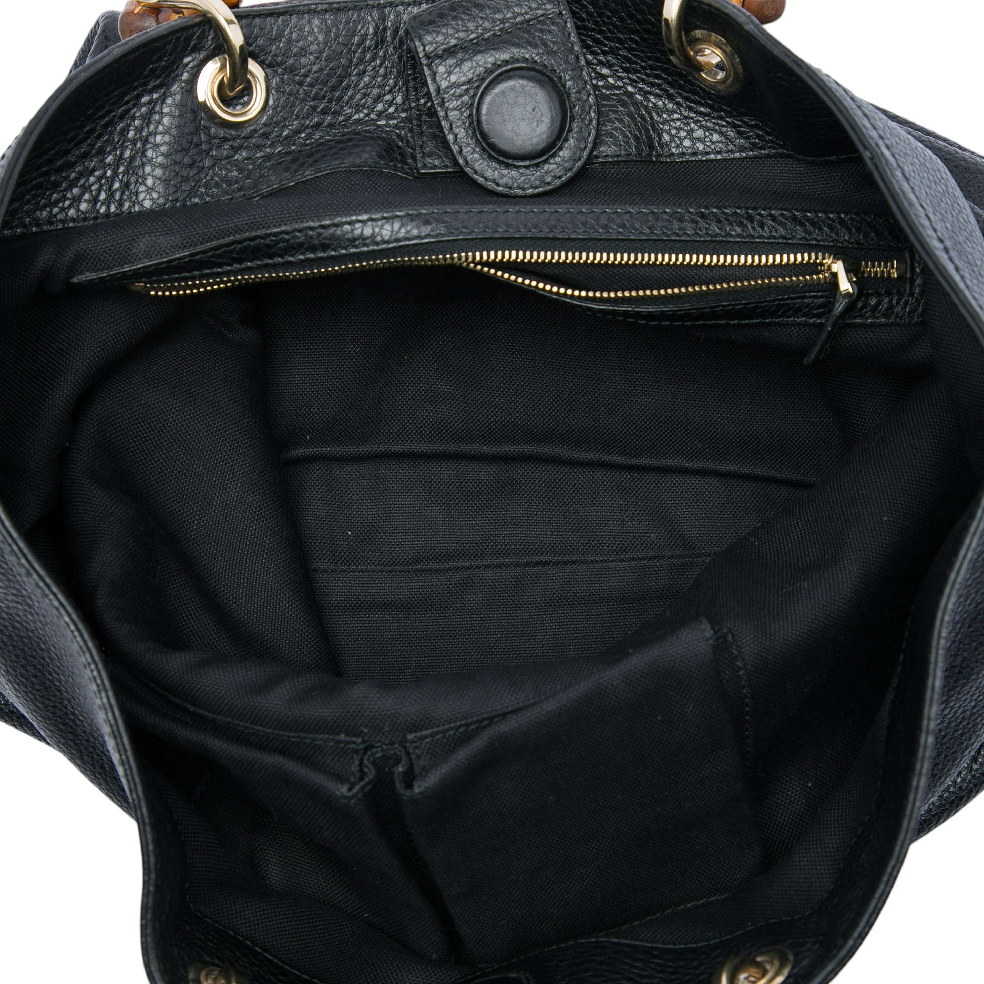 Gucci Calfskin Bamboo Shopper Satchel, från Luxclusif, i färgen svart. Klicka för att öppna bilden i stort format
