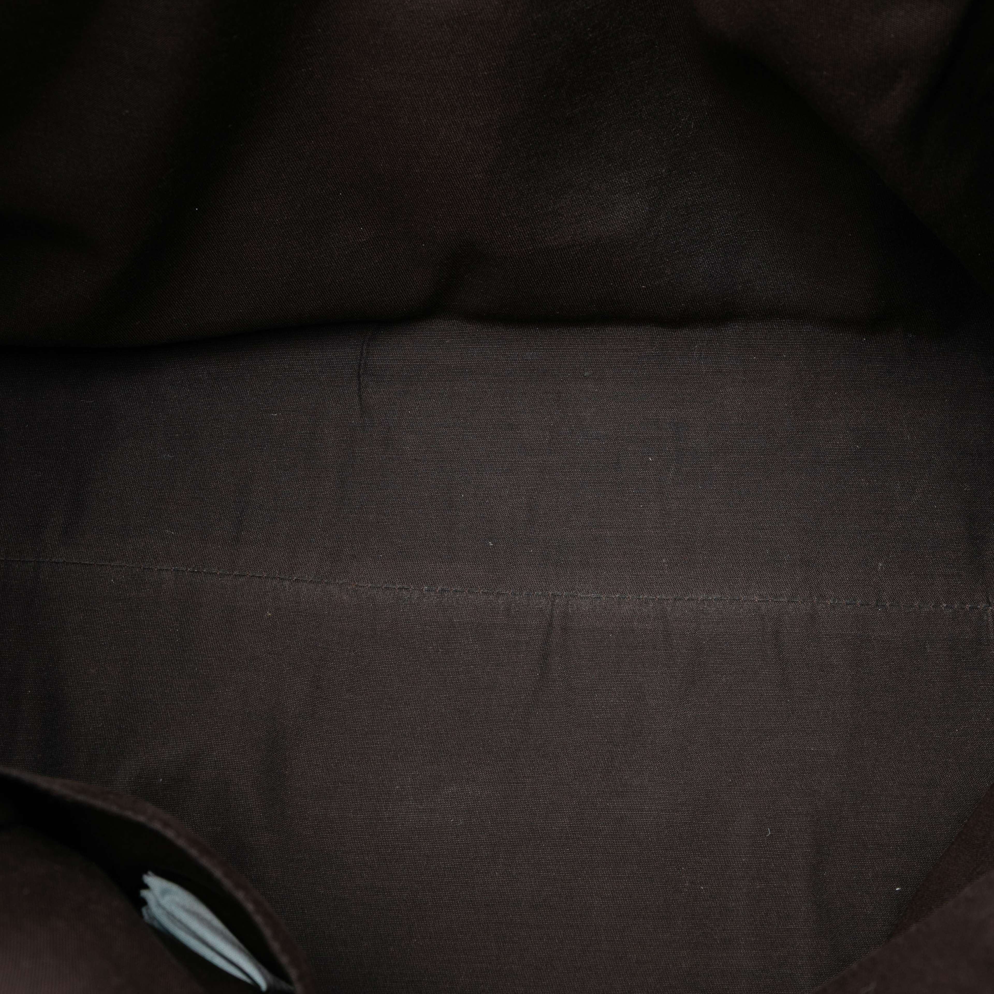 Gucci Leather Gg Charm Satchel, från Luxclusif, i färgen camel. Klicka för att öppna bilden i stort format