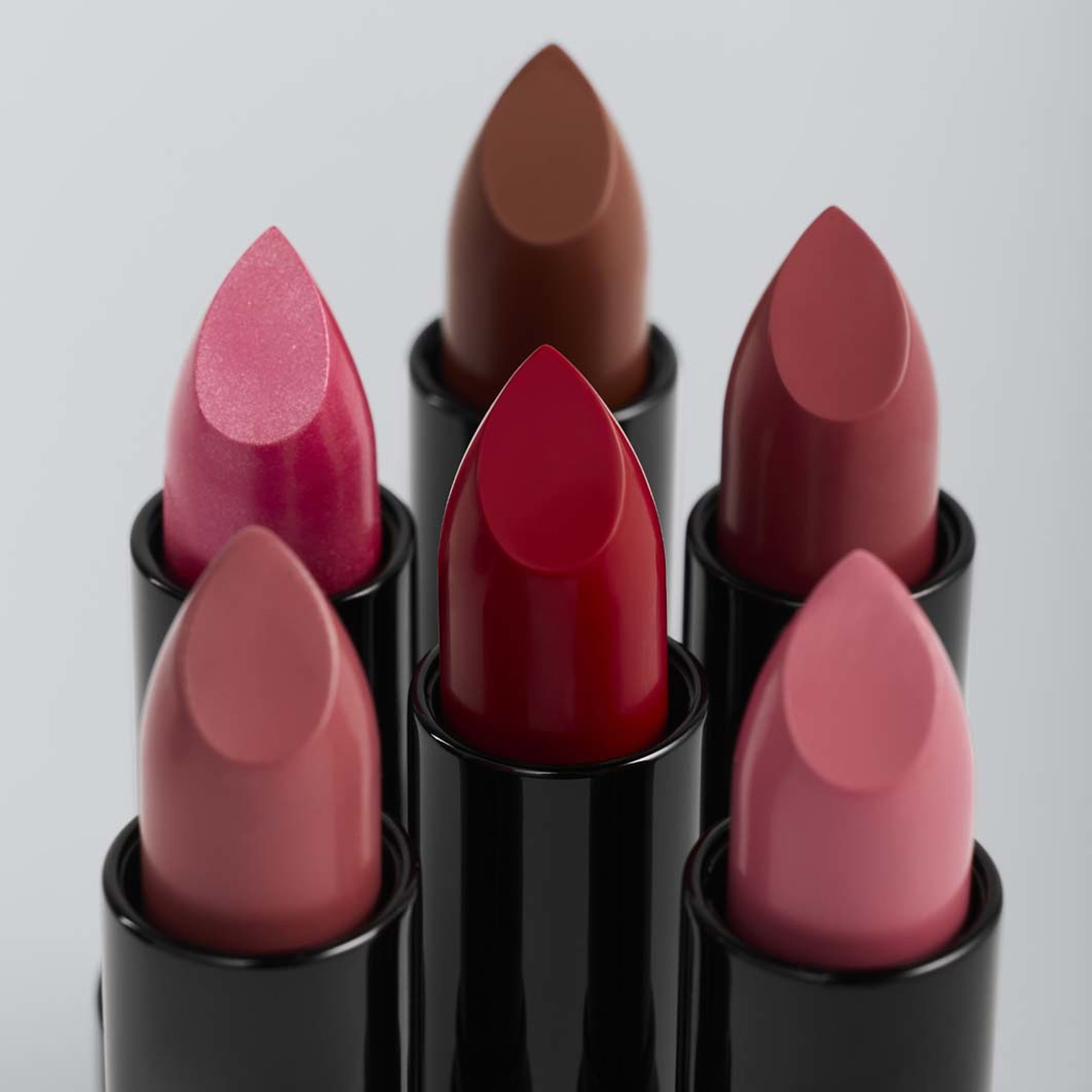 Perfect Moisture Lipstick, från IsaDora, i färgen Ultimate Red. Klicka för att öppna bilden i stort format