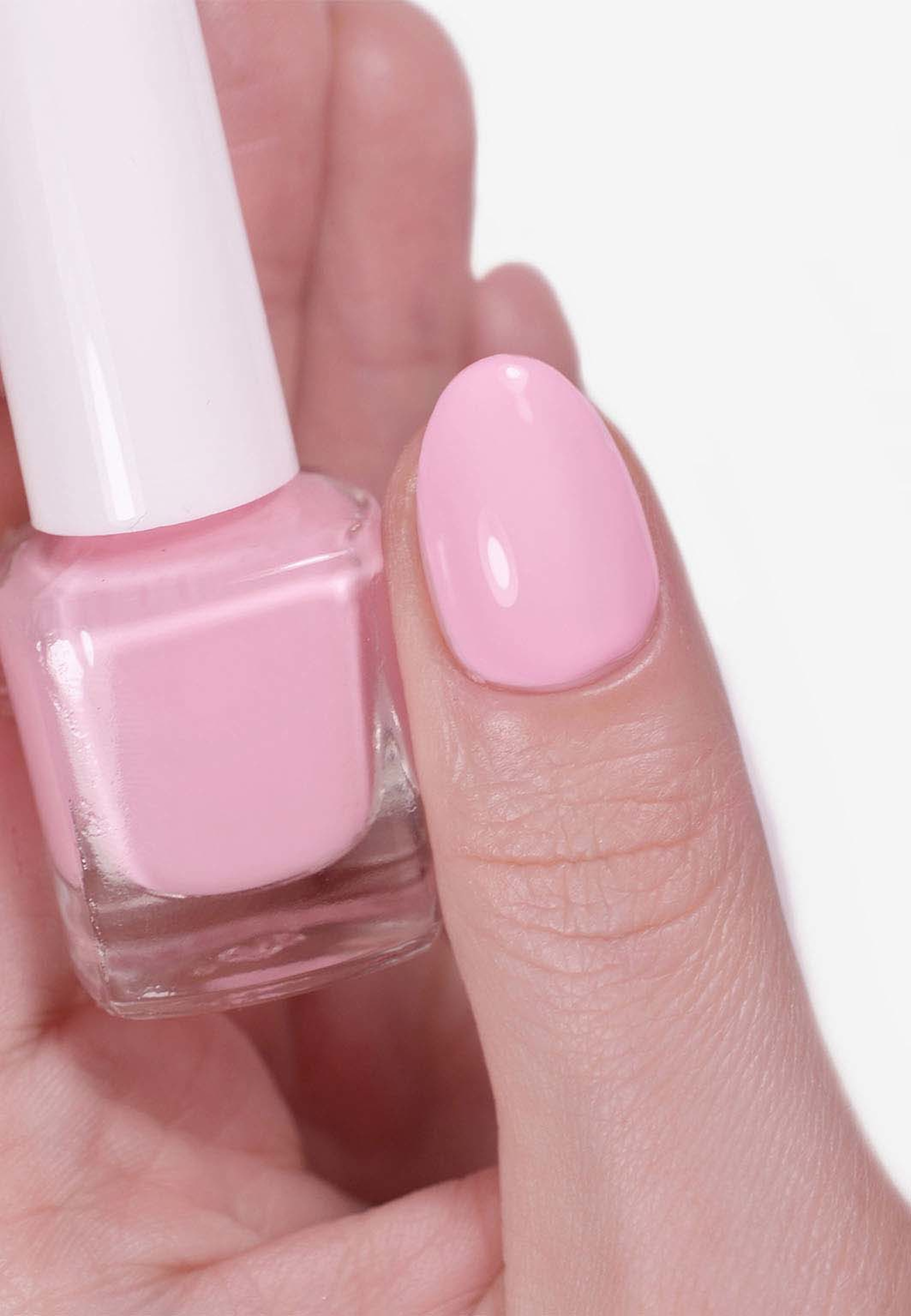 7day Nail polish, från Depend, i färgen Just Sippin’. Klicka för att öppna bilden i stort format
