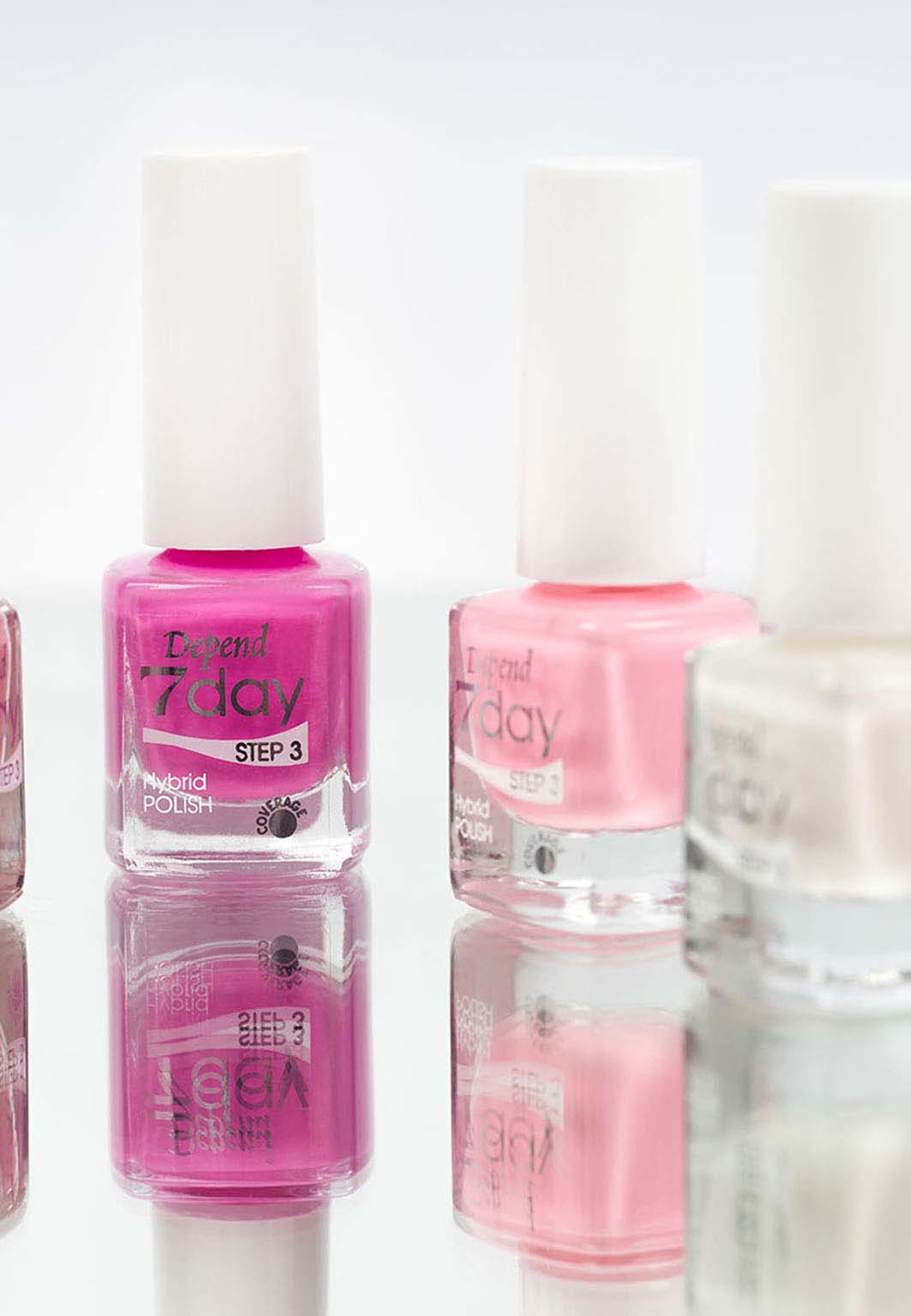 7day Nail polish, från Depend, i färgen Milky White. Klicka för att öppna bilden i stort format