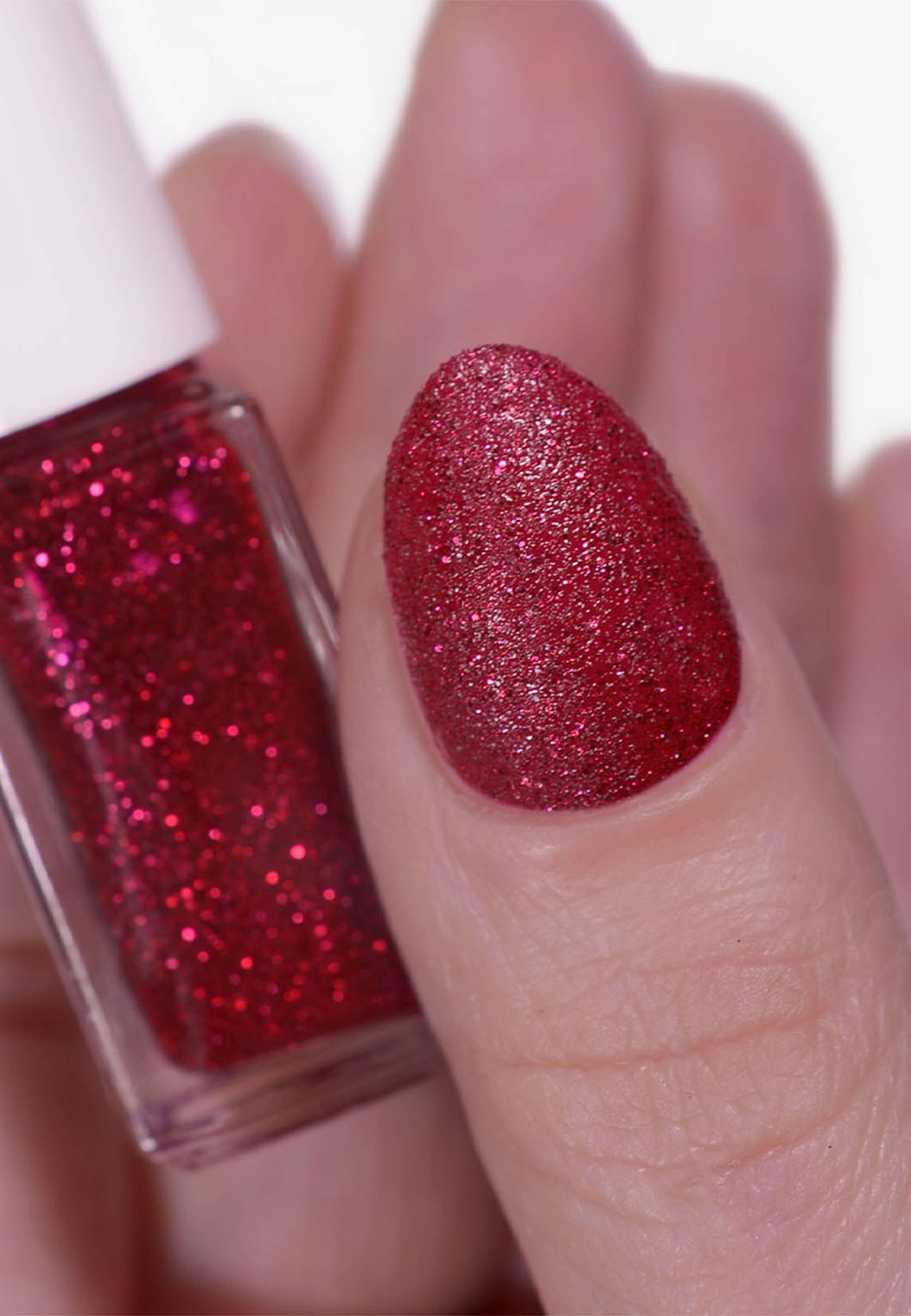 O2 minilack - Yuletide Glow, från Depend, i färgen Frosted Cherry. Klicka för att öppna bilden i stort format