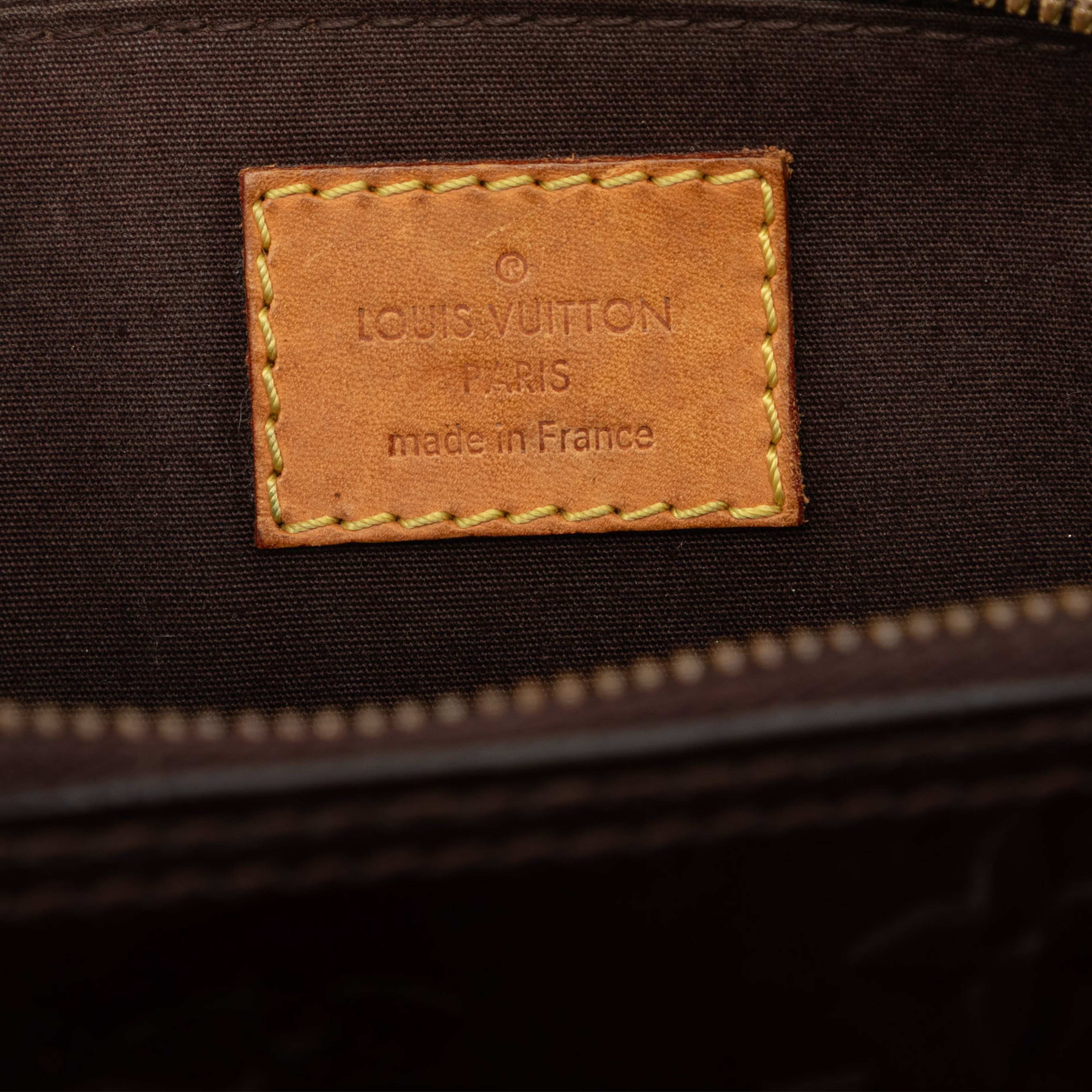 Louis Vuitton Monogram Vernis Alma Bb, från Luxclusif, i färgen purpur. Klicka för att öppna bilden i stort format