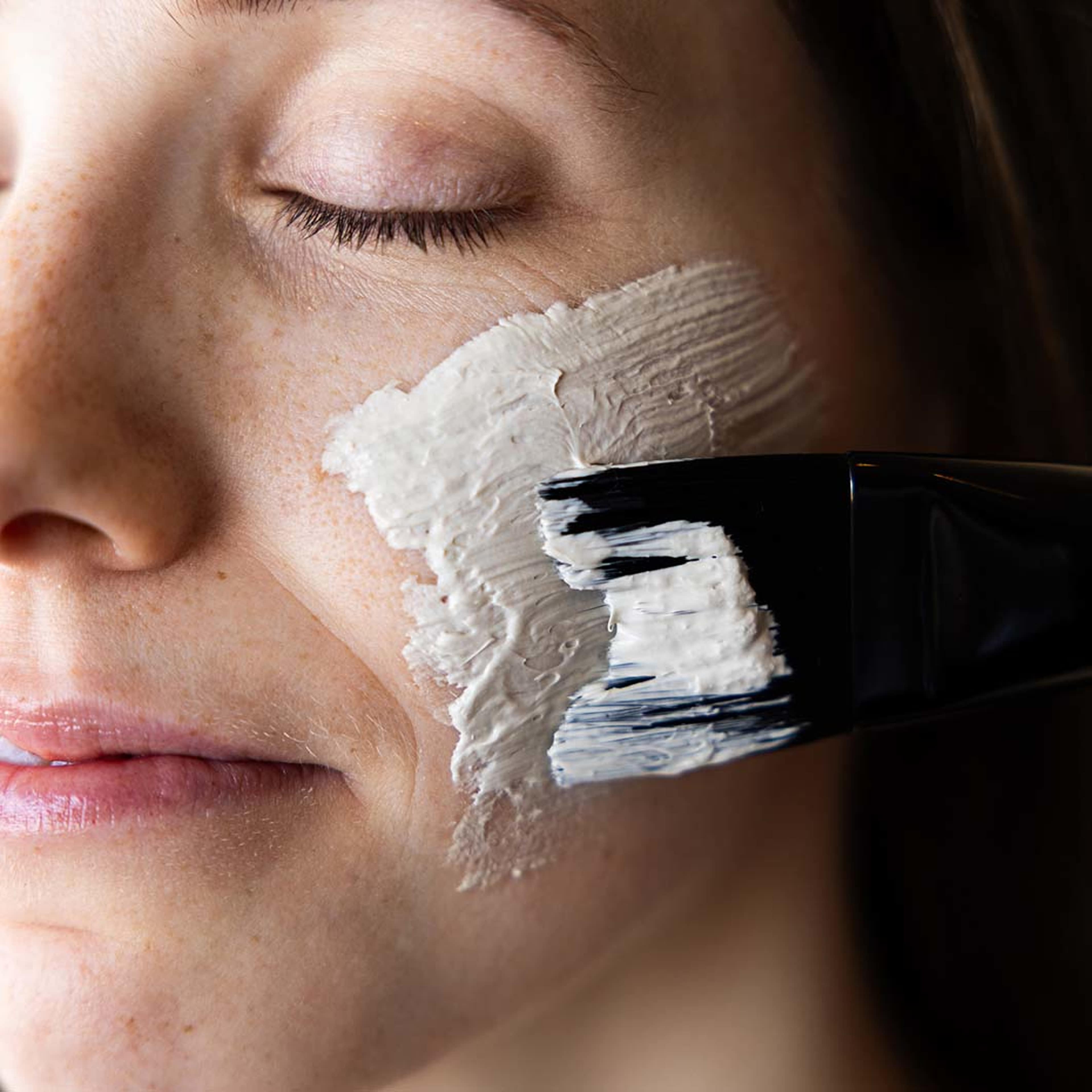 Face Mask Recovery, från Maria Åkerberg. Klicka för att öppna bilden i stort format