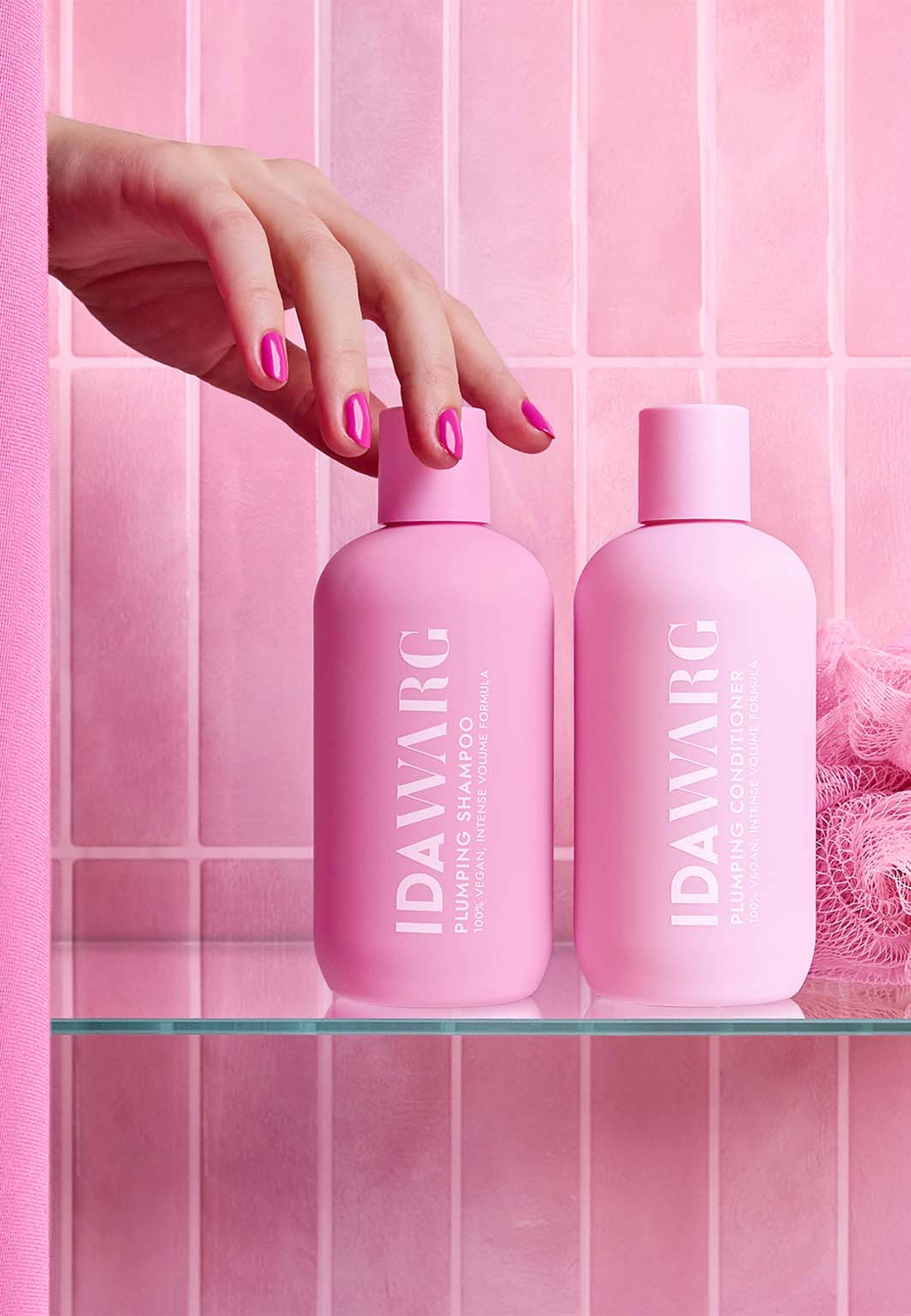 Plumping Conditioner, från IDA WARG, i färgen 250 ml. Klicka för att öppna bilden i stort format