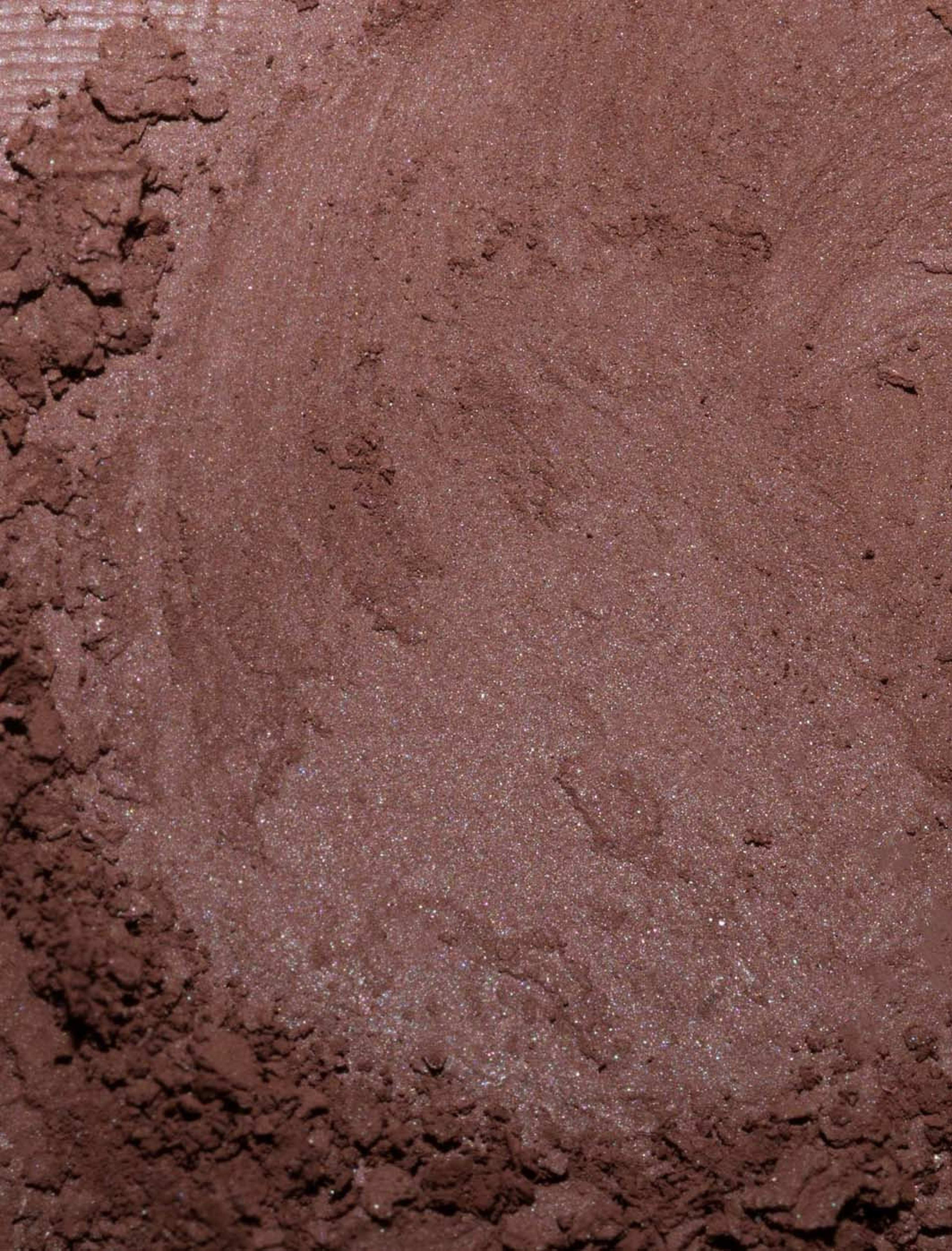 The single Multiuse Eyeshadow, från LH Cosmetics, i färgen The Ex Dark Brown. Klicka för att öppna bilden i stort format