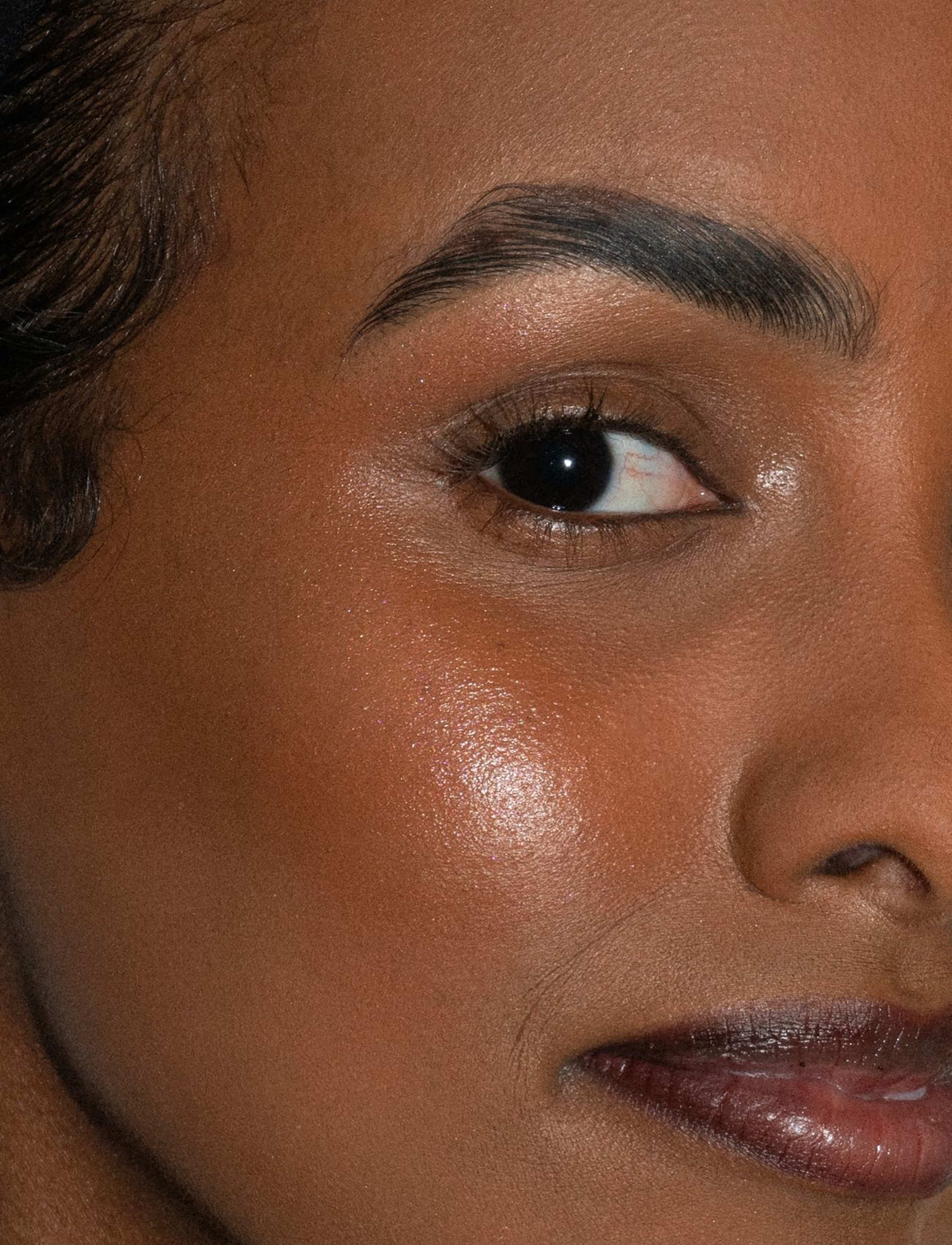 Artistick Highlighter, från LH Cosmetics, i färgen Rococo. Klicka för att öppna bilden i stort format