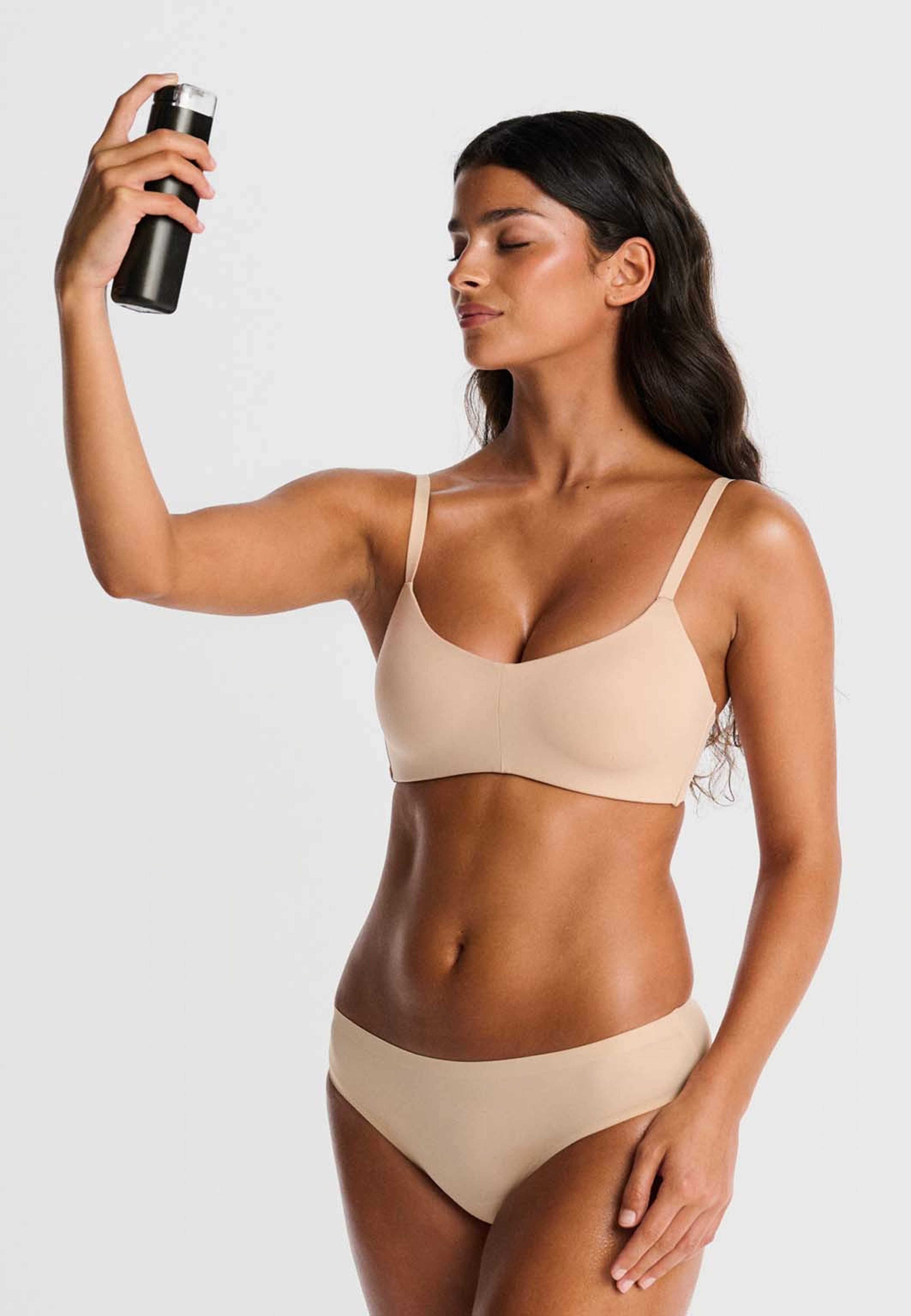 Spray Tan Formula Dark Warm, från Tanrevel®. Klicka för att öppna bilden i stort format