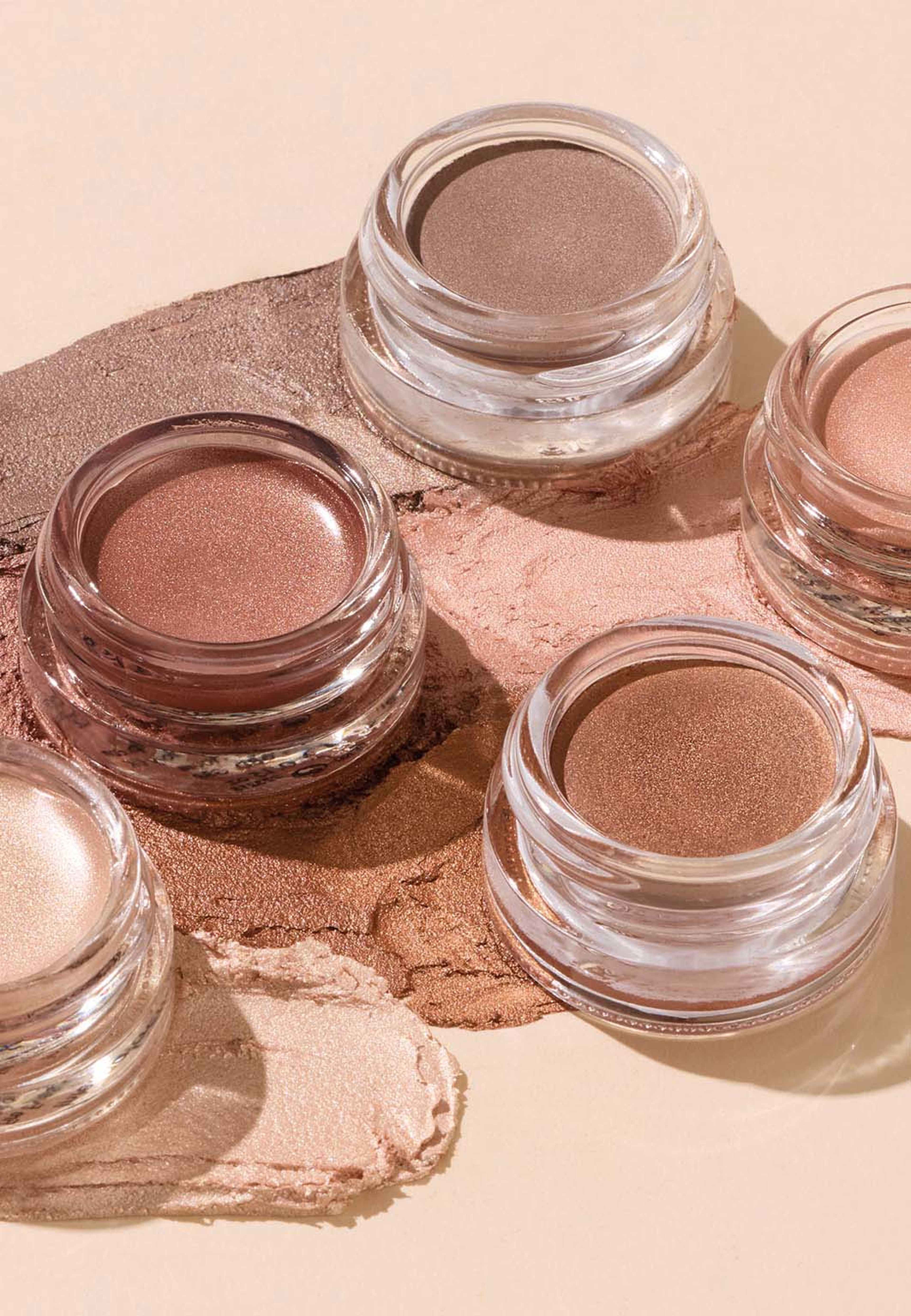 Hickap Fire Eyes Cream Shadow, från Hickap, i färgen Halo. Klicka för att öppna bilden i stort format