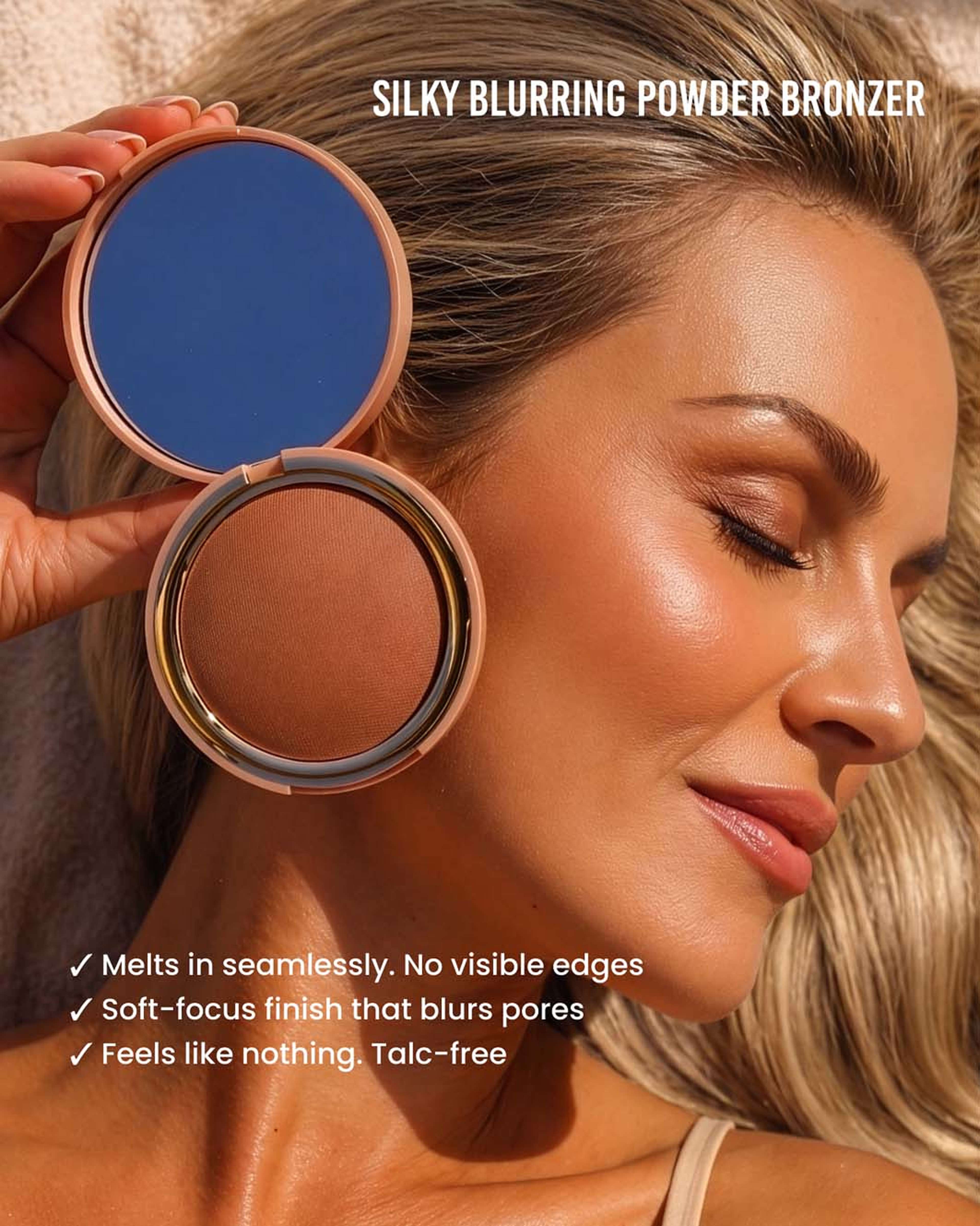 Silky Blurring Powder Bronzer, från Lenoites, i färgen Light To Medium. Klicka för att öppna bilden i stort format