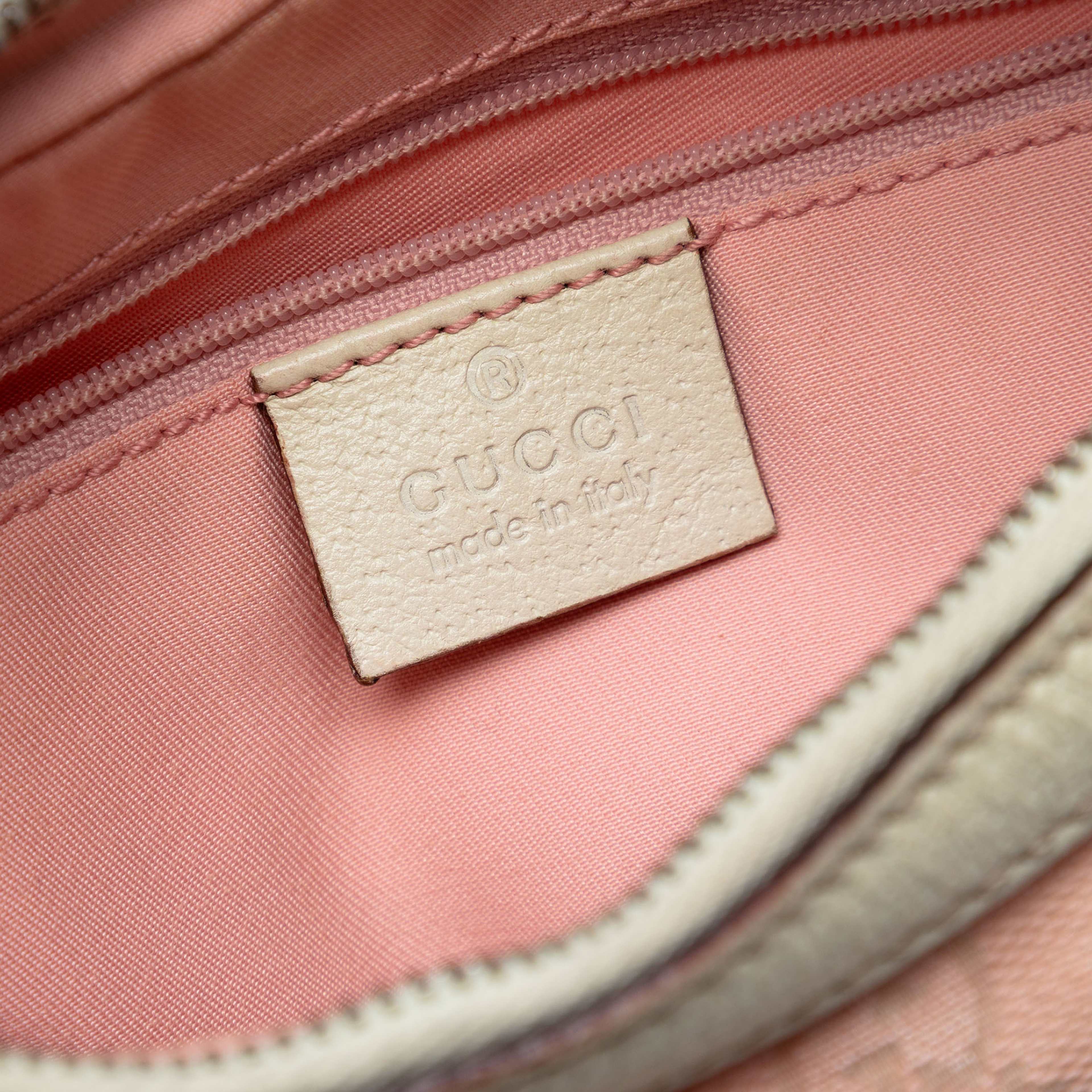 Gucci Small Gg Canvas Web Pop Shoulder Bag, från Luxclusif, i färgen light pink. Klicka för att öppna bilden i stort format