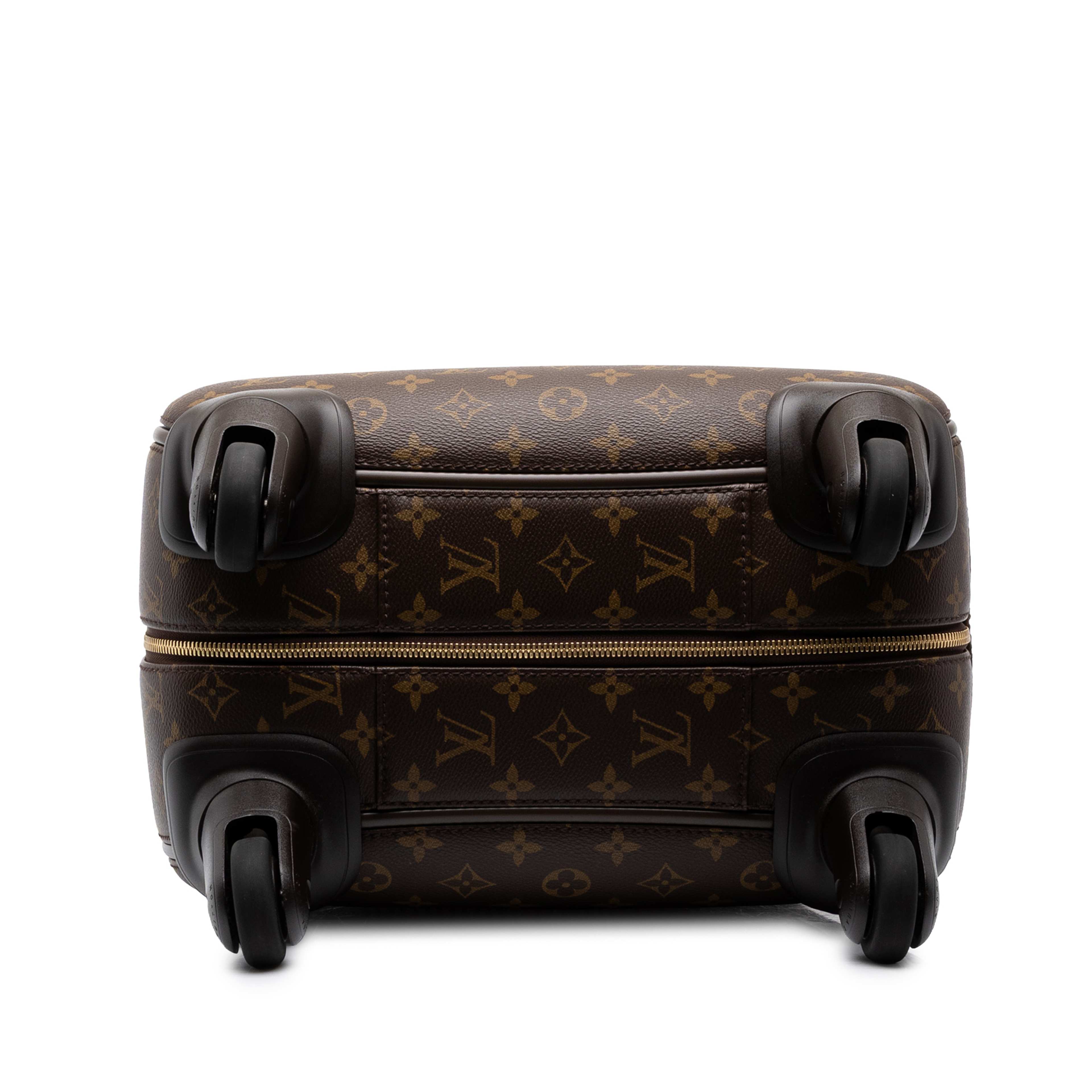 Louis Vuitton Monogram Zephyr 55, från Luxclusif, i färgen brun. Klicka för att öppna bilden i stort format