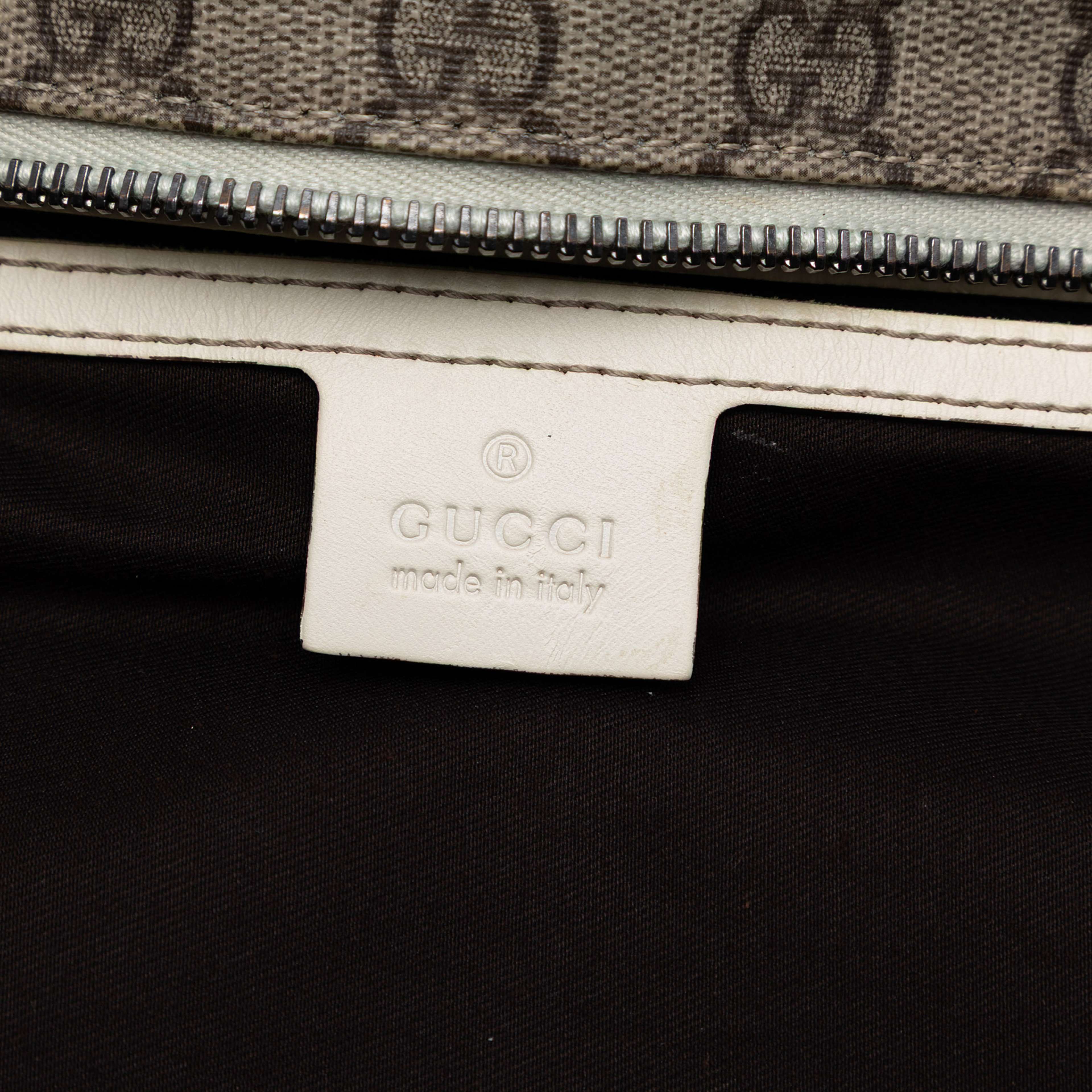 Gucci Gg Supreme Tote, från Luxclusif, i färgen beige. Klicka för att öppna bilden i stort format