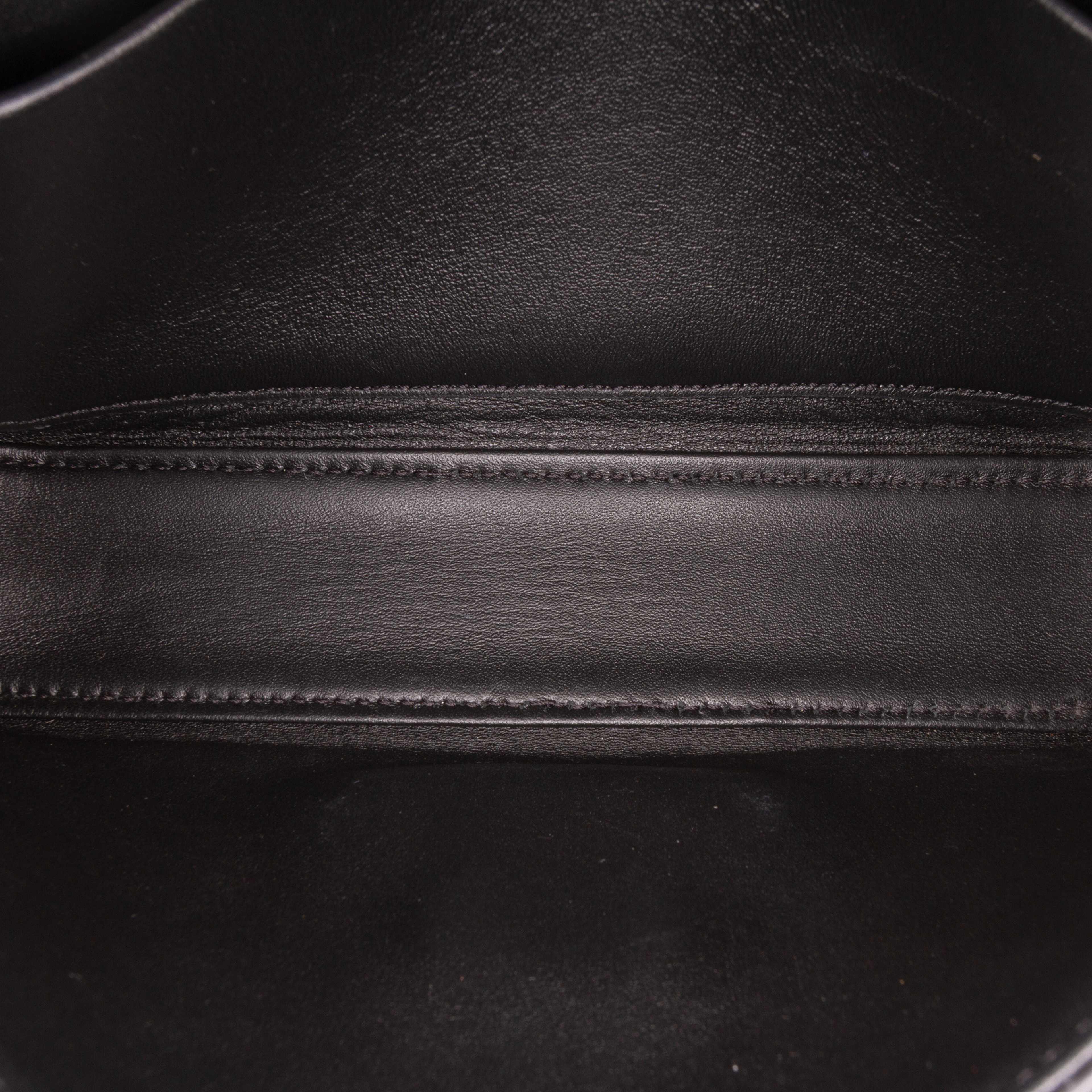 Celine Shiny Calfskin Claude Shoulder Bag, från Luxclusif, i färgen black.