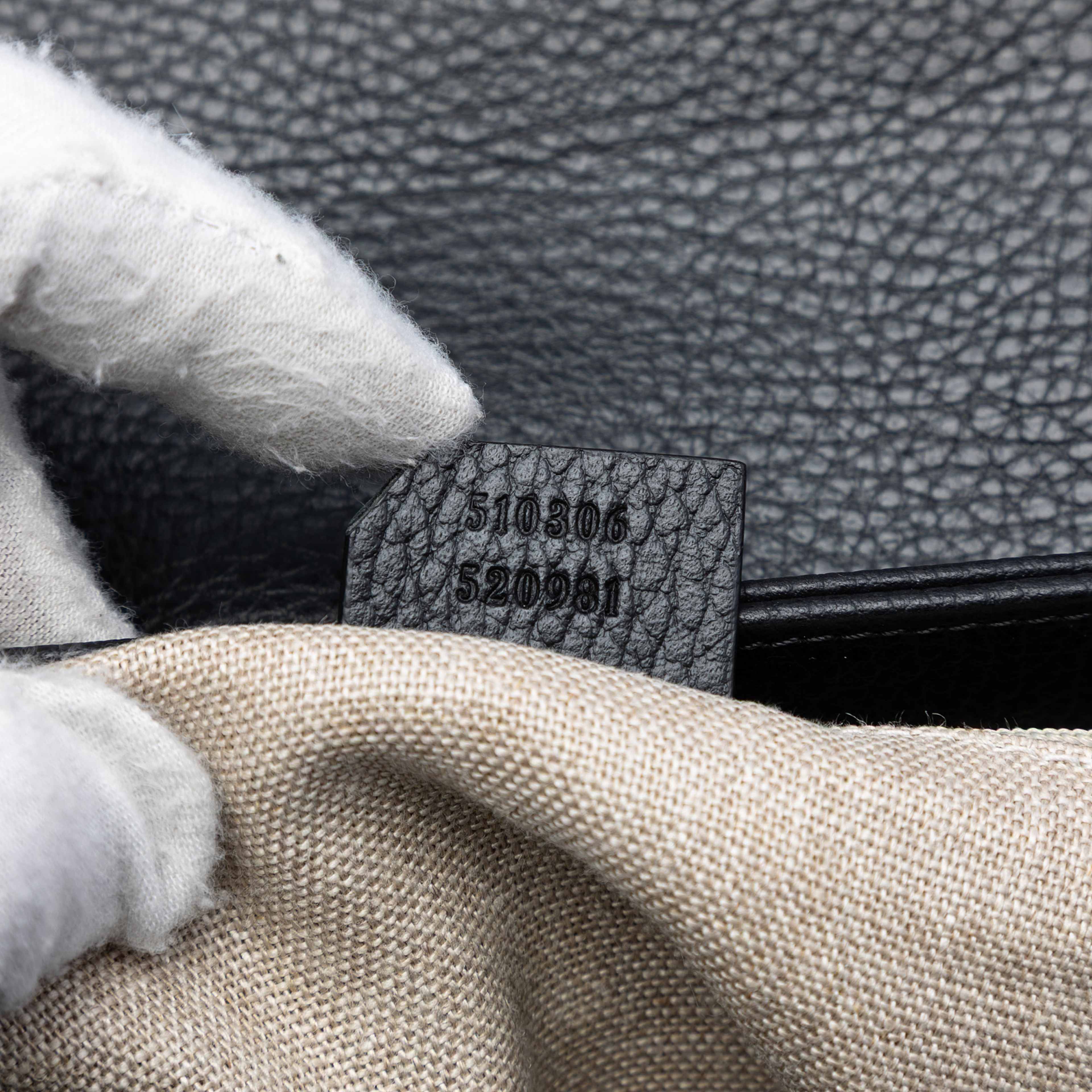 Gucci Medium Dollar Calf Interlocking G Satchel, från Luxclusif, i färgen black. Klicka för att öppna bilden i stort format