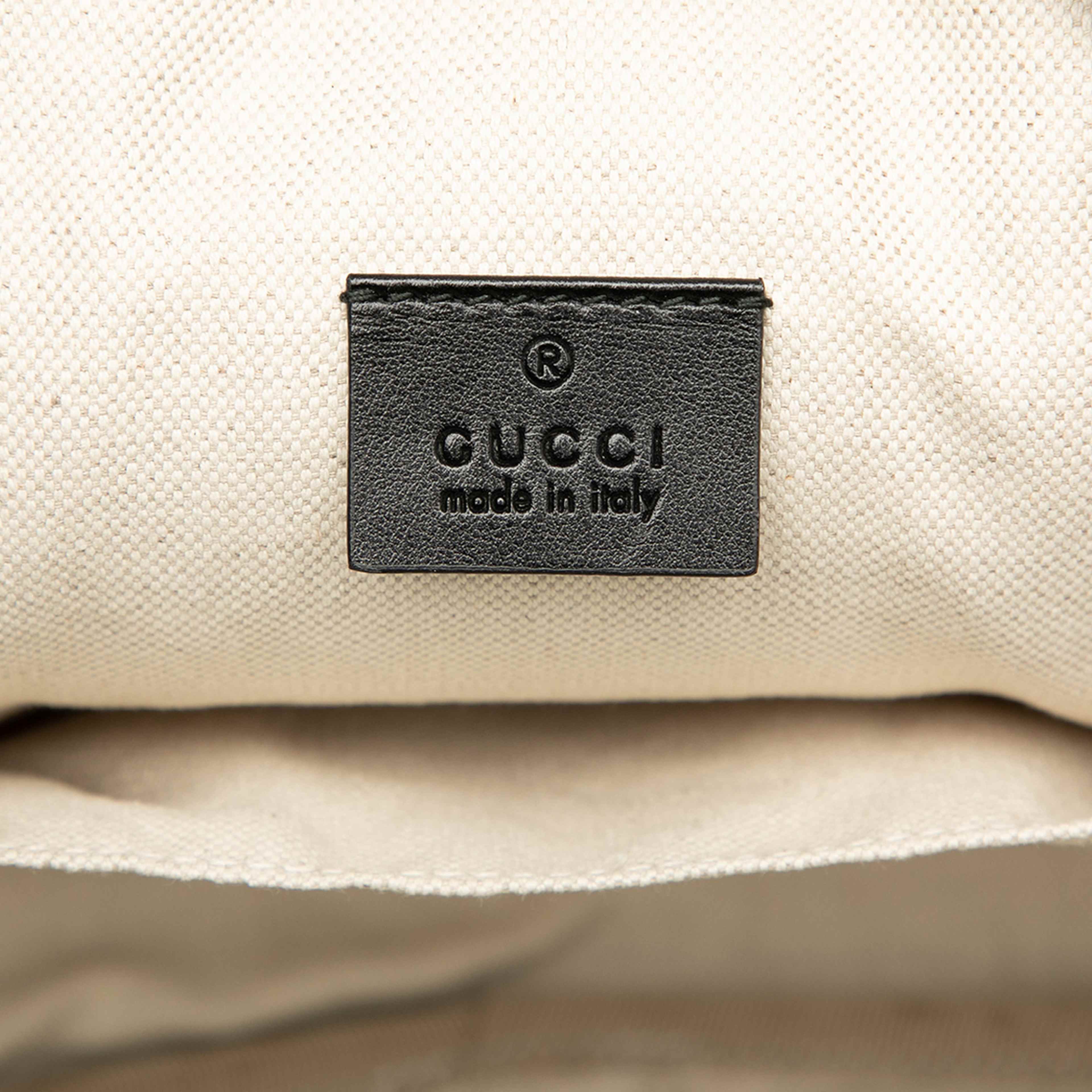 Gucci Mlb Leather La Angels Round Backpack, från Luxclusif, i färgen black. Klicka för att öppna bilden i stort format