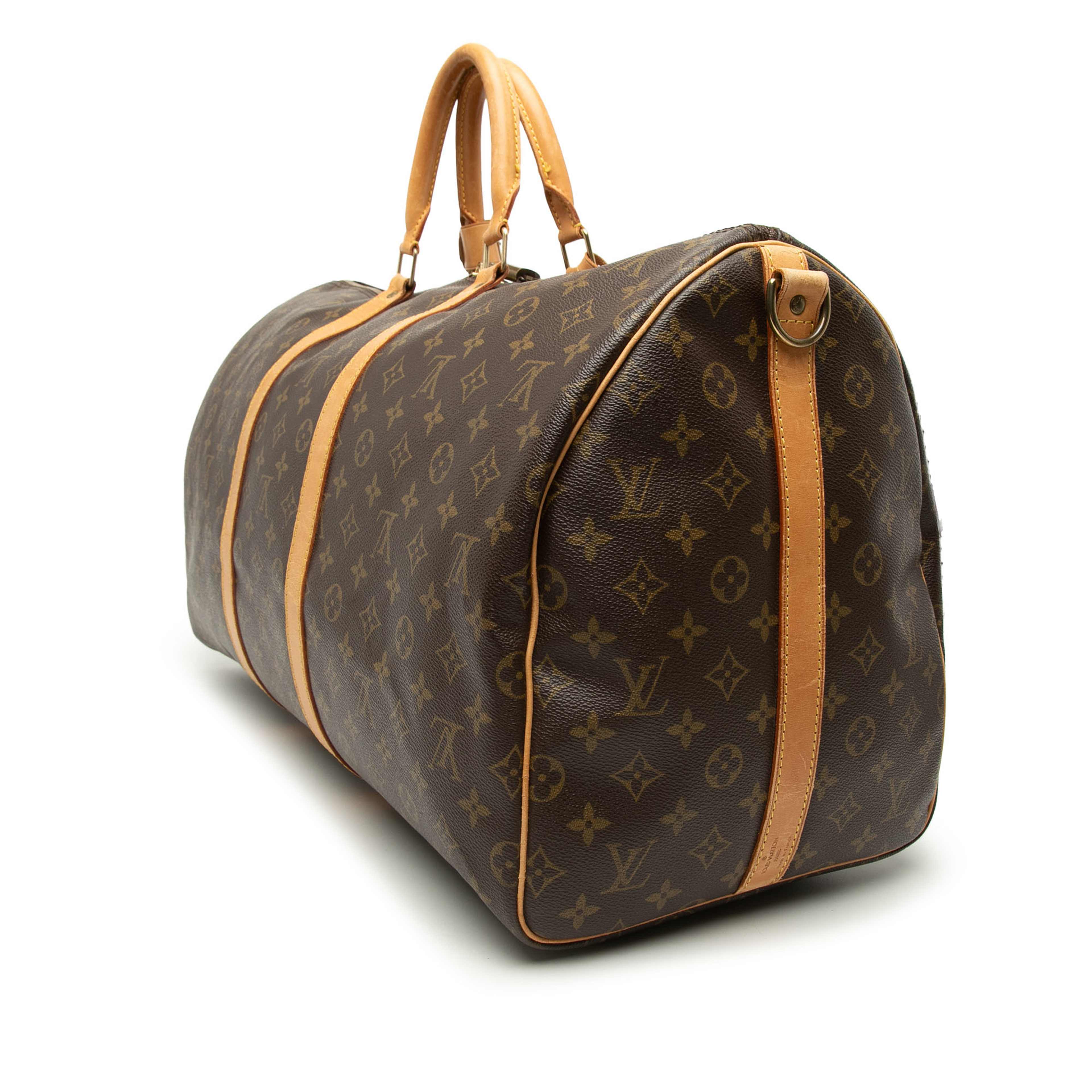 Louis Vuitton Monogram Keepall Bandouliere 55, från Luxclusif, i färgen brown. Klicka för att öppna bilden i stort format