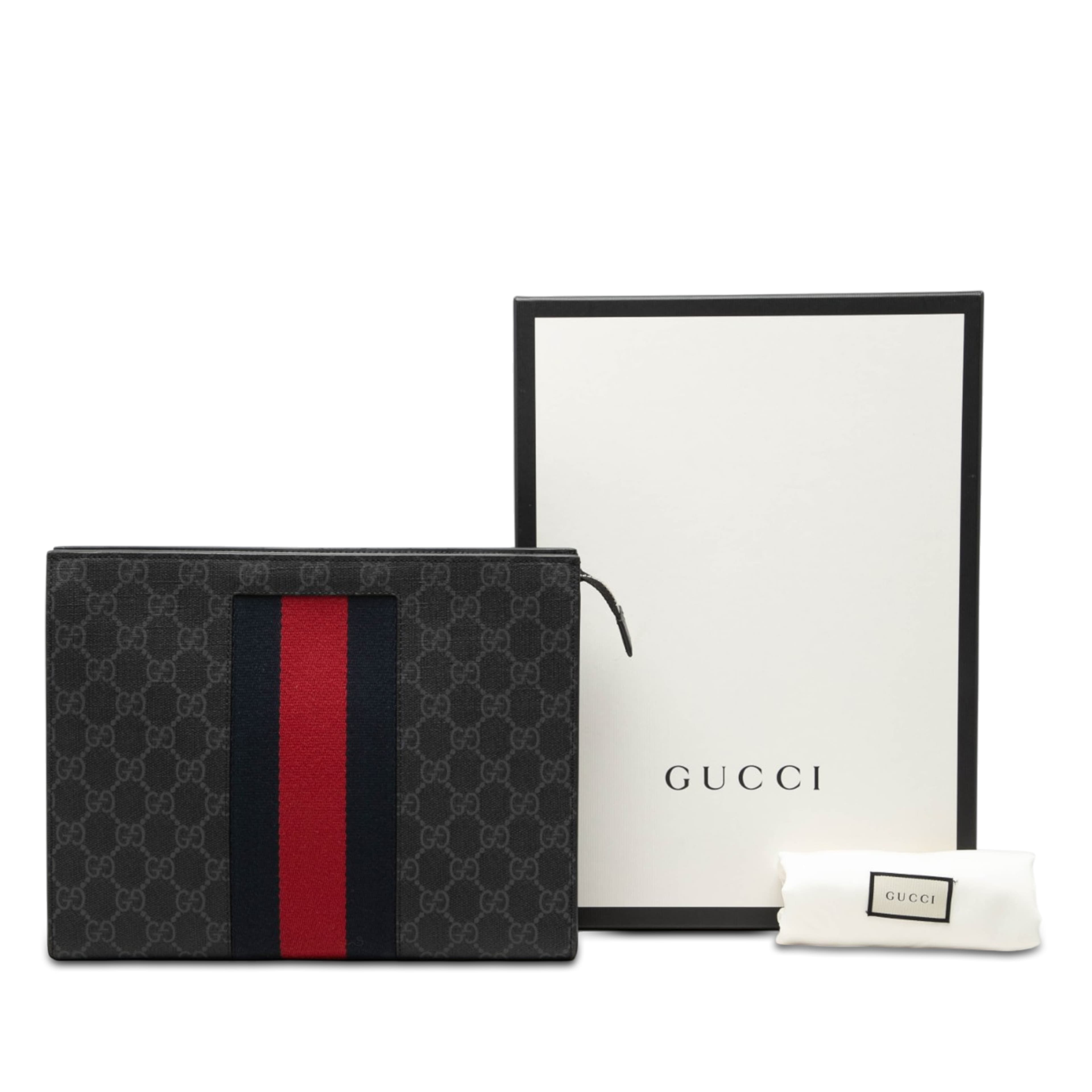 Gucci Gg Supreme Web Clutch, från Luxclusif, i färgen svart. Klicka för att öppna bilden i stort format
