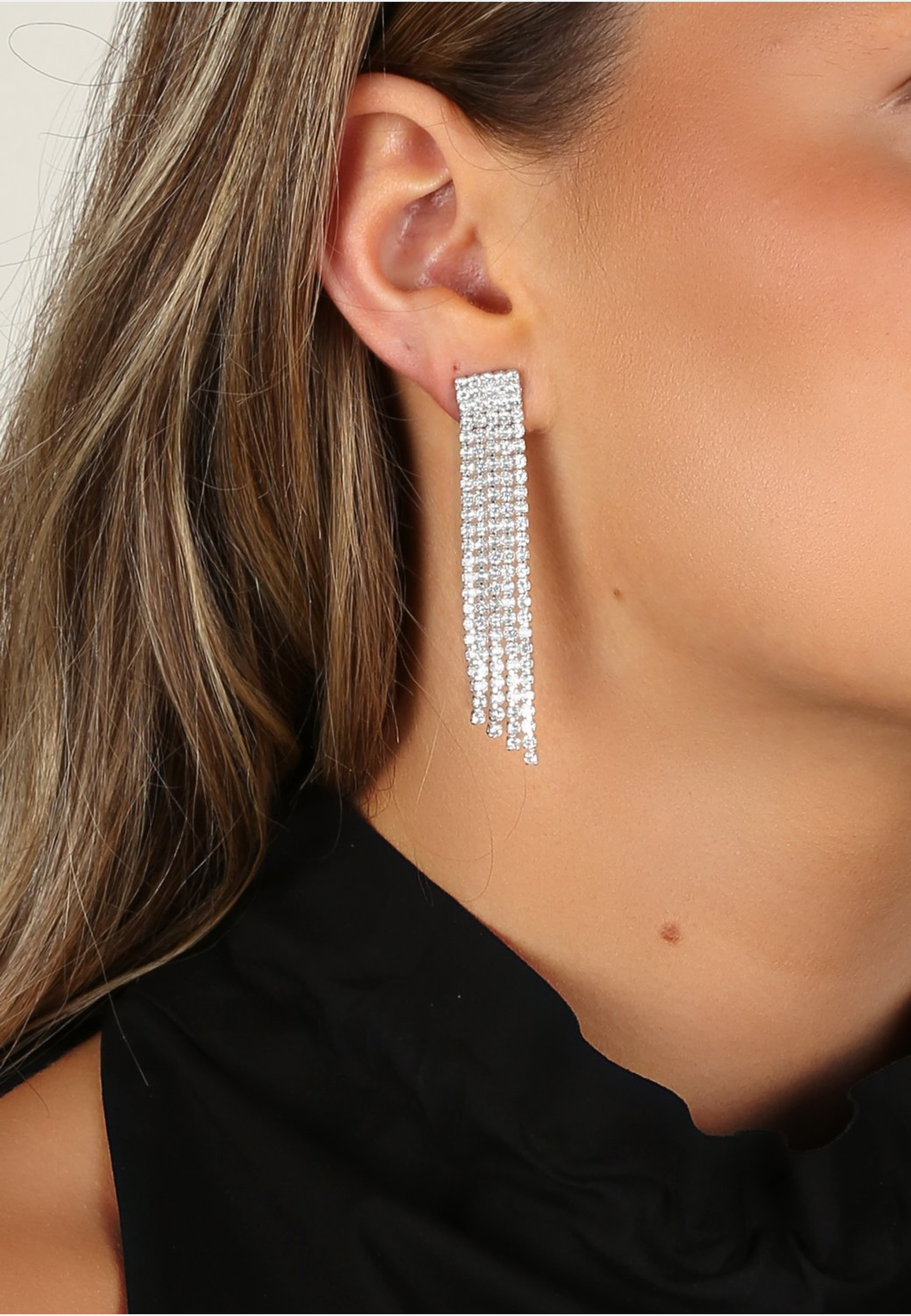 Siri Big Stone Tassle Ear