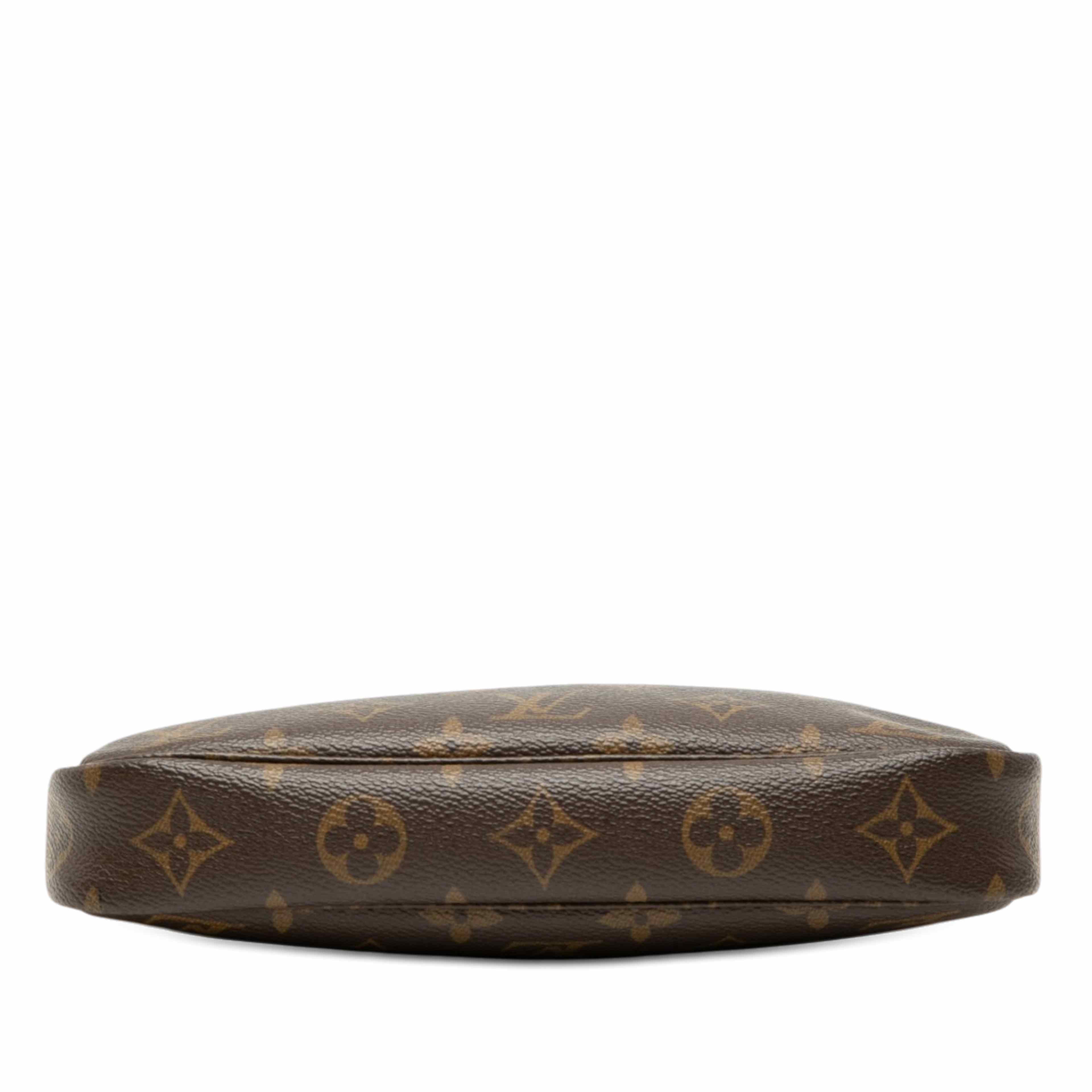 Louis Vuitton Monogram Pochette Accessoires, från Luxclusif, i färgen brun. Klicka för att öppna bilden i stort format