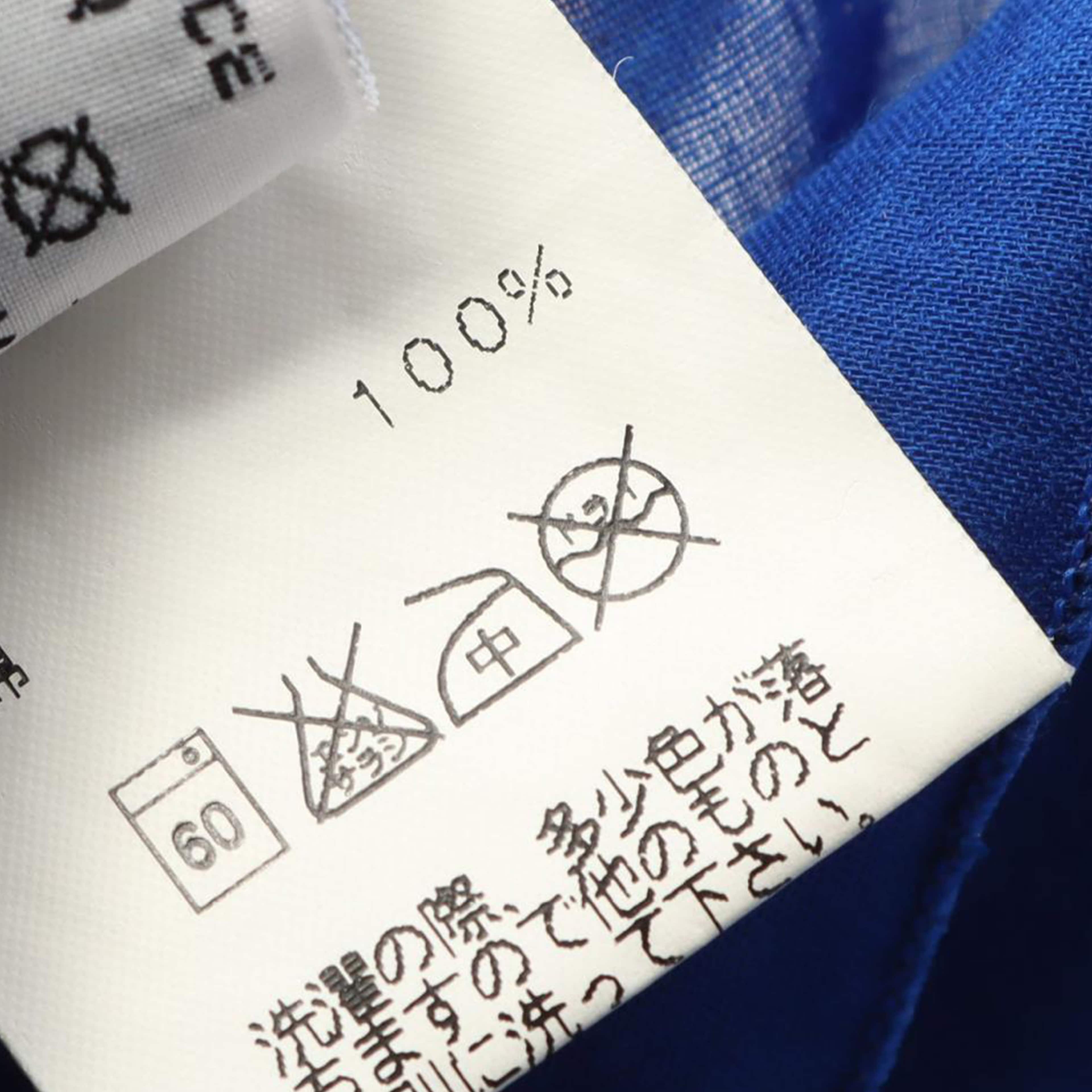 Hermès Pareo Stall Leopard Printed Cotton Scarf, från Luxclusif, i färgen light blue. Klicka för att öppna bilden i stort format