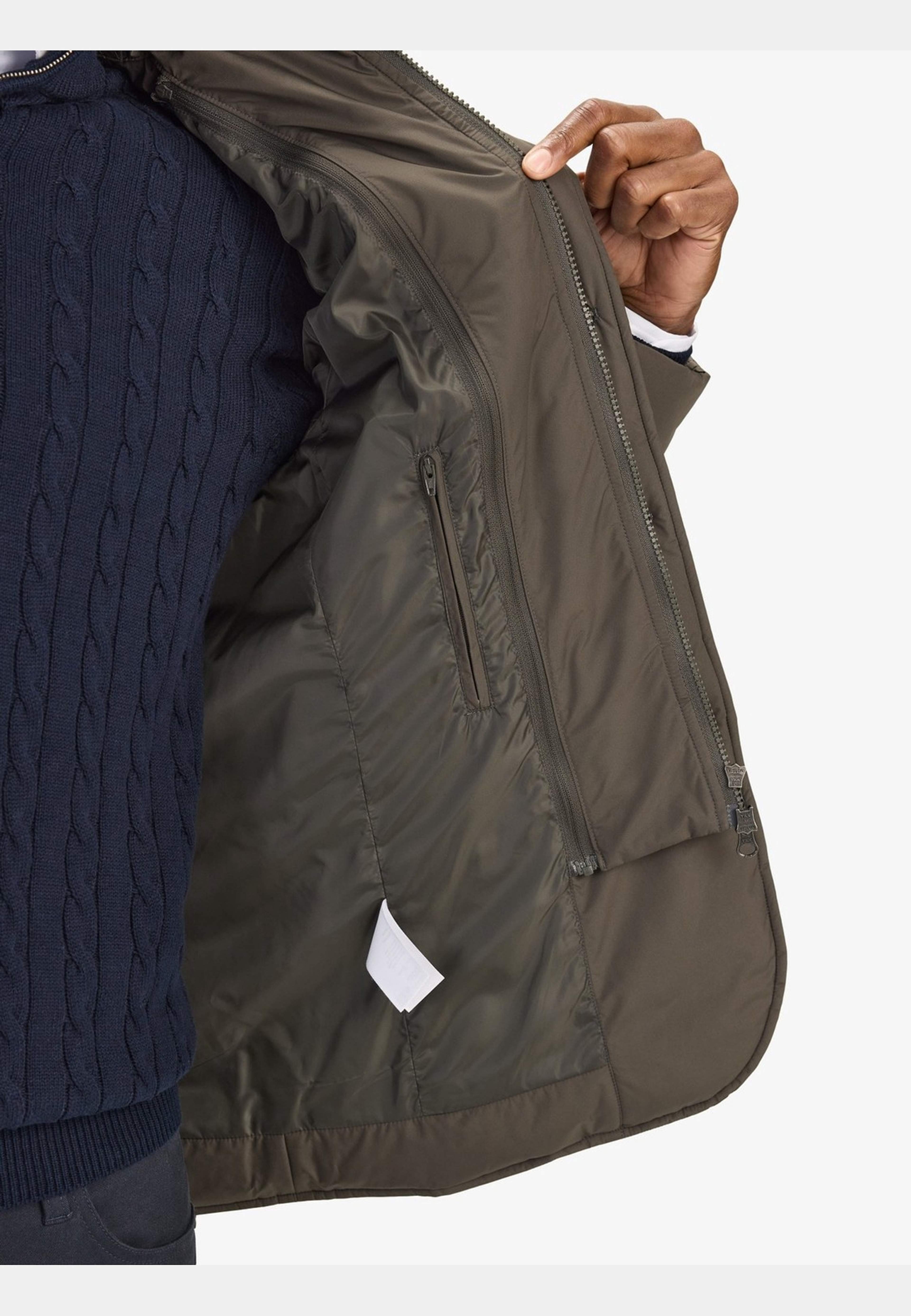 Padded Blazer, från John Henric, i färgen green. Klicka för att öppna bilden i stort format