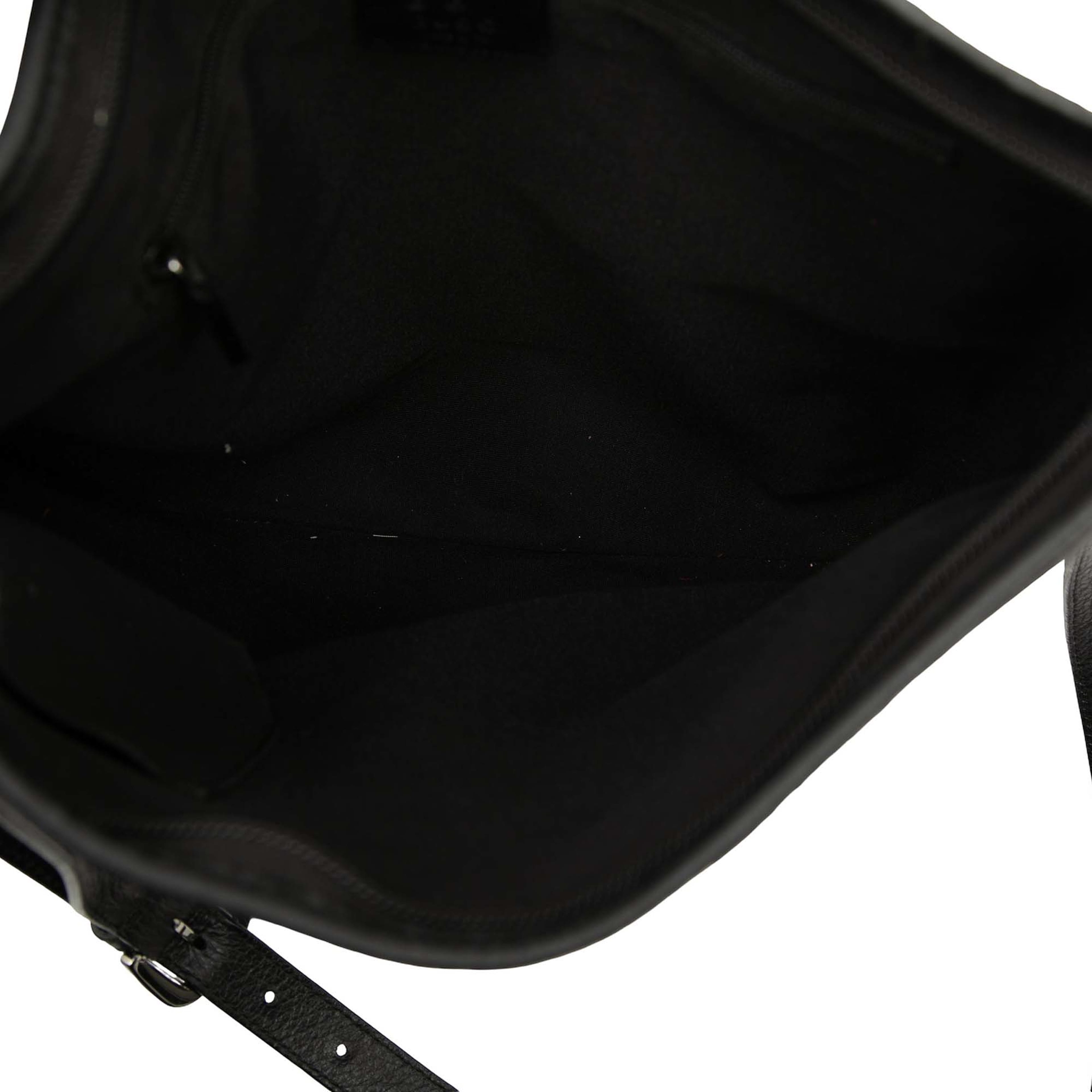 Gucci Gg Nylon Abbey D Ring Crossbody, från Luxclusif, i färgen black. Klicka för att öppna bilden i stort format