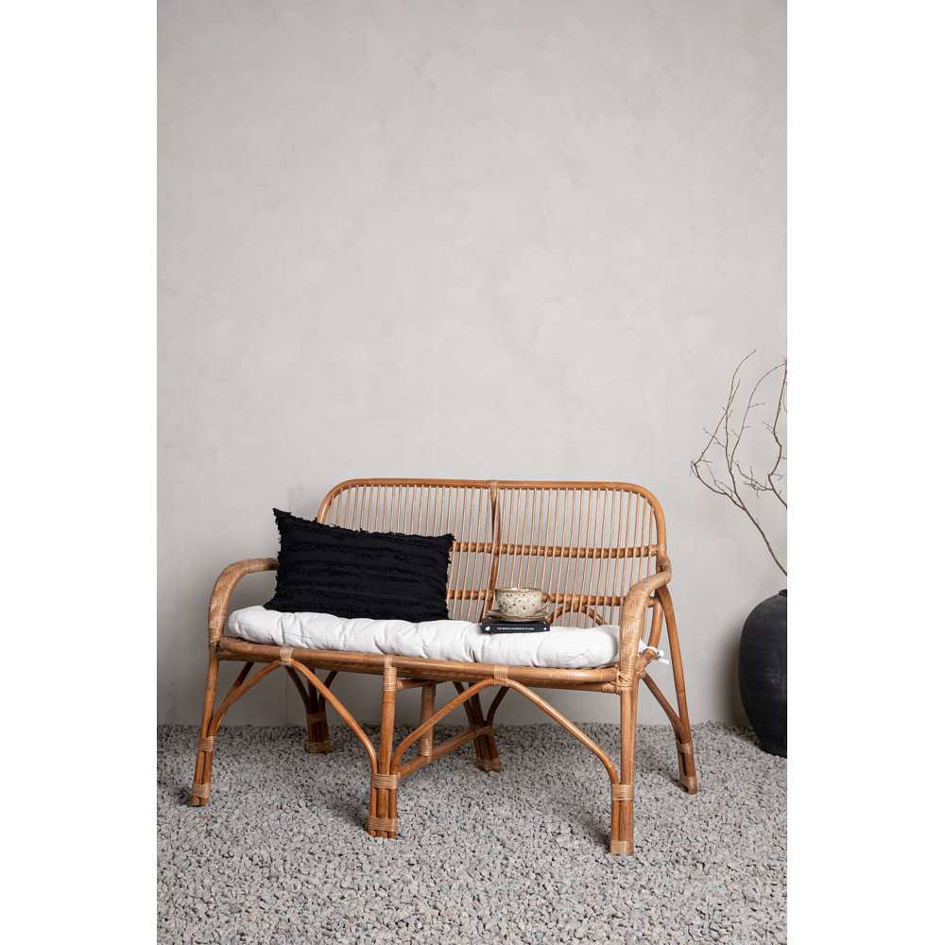 Nella 2-sits Soffa