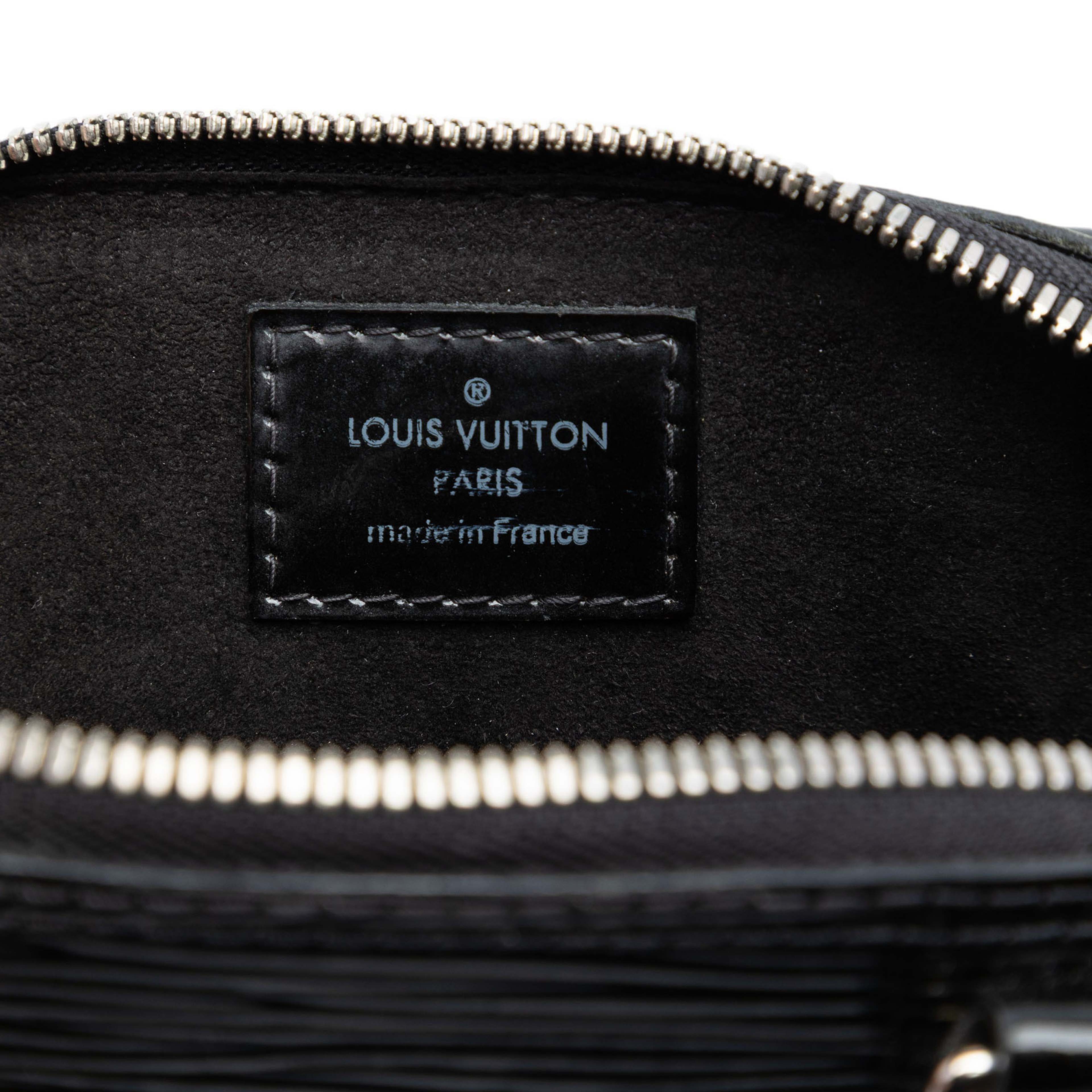 Louis Vuitton Electric Epi Alma Bb, från Luxclusif, i färgen black. Klicka för att öppna bilden i stort format