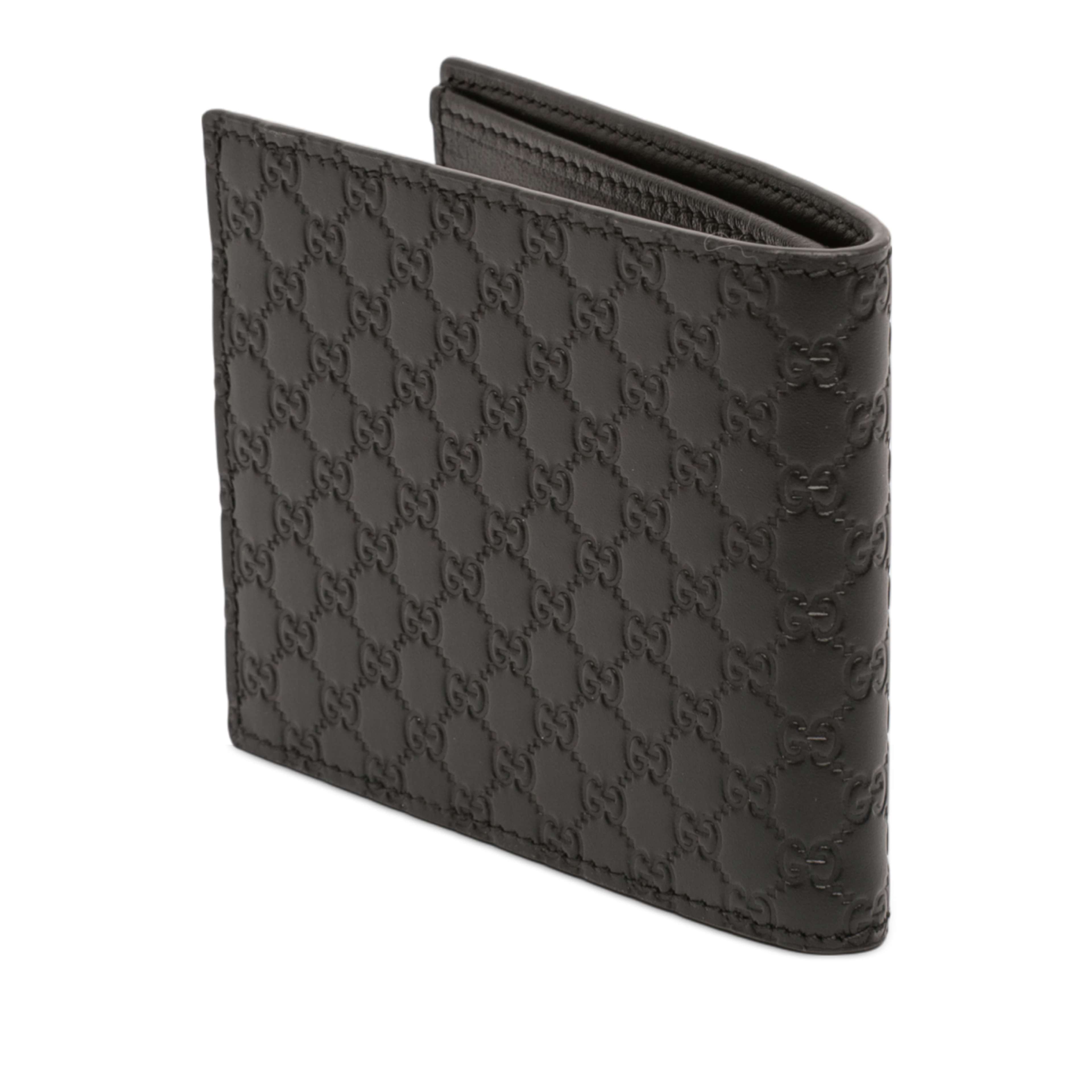 Gucci Microguccissima Bifold Wallet, från Luxclusif, i färgen black. Klicka för att öppna bilden i stort format
