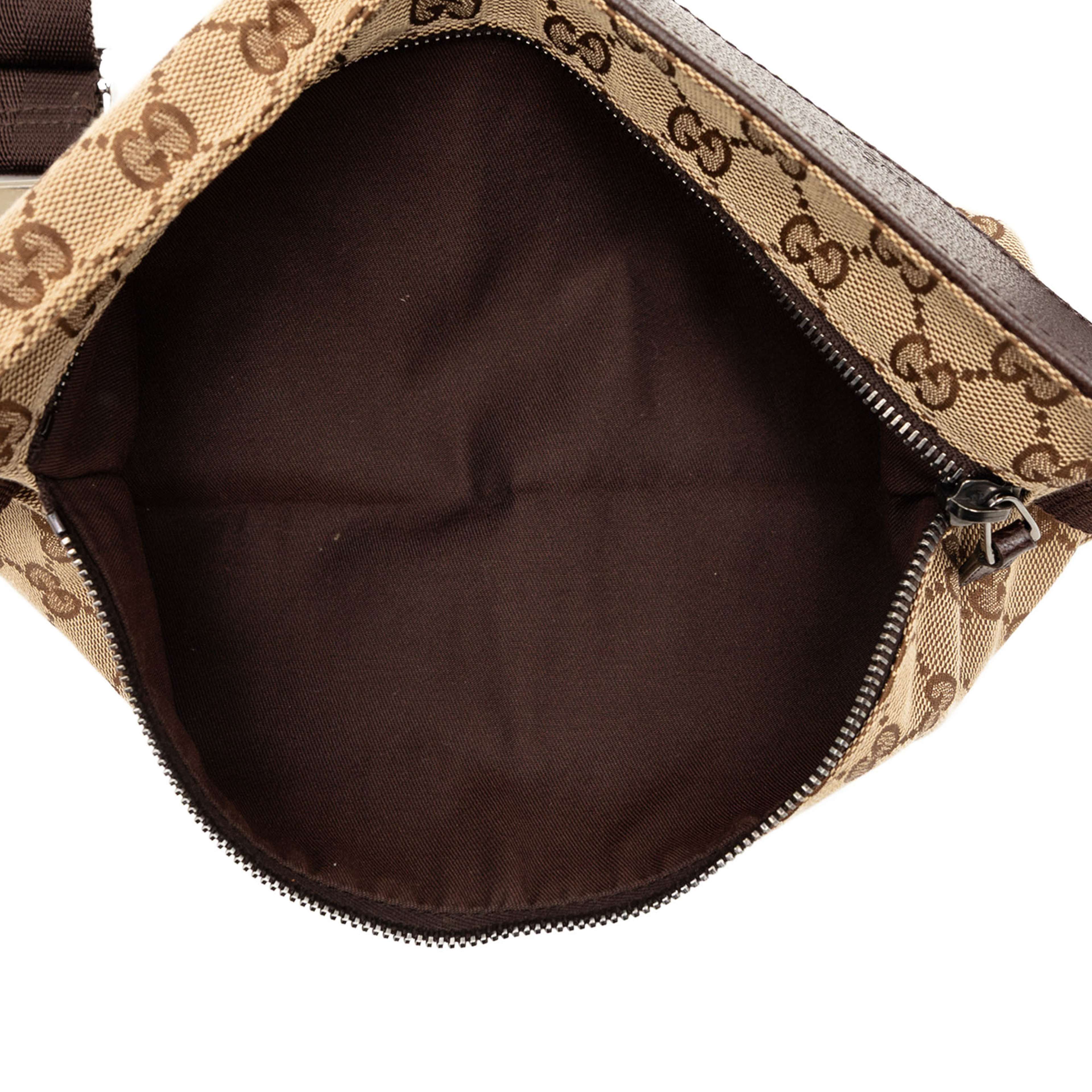 Gucci Gg Canvas Double Pocket Belt Bag, från Luxclusif, i färgen beige. Klicka för att öppna bilden i stort format