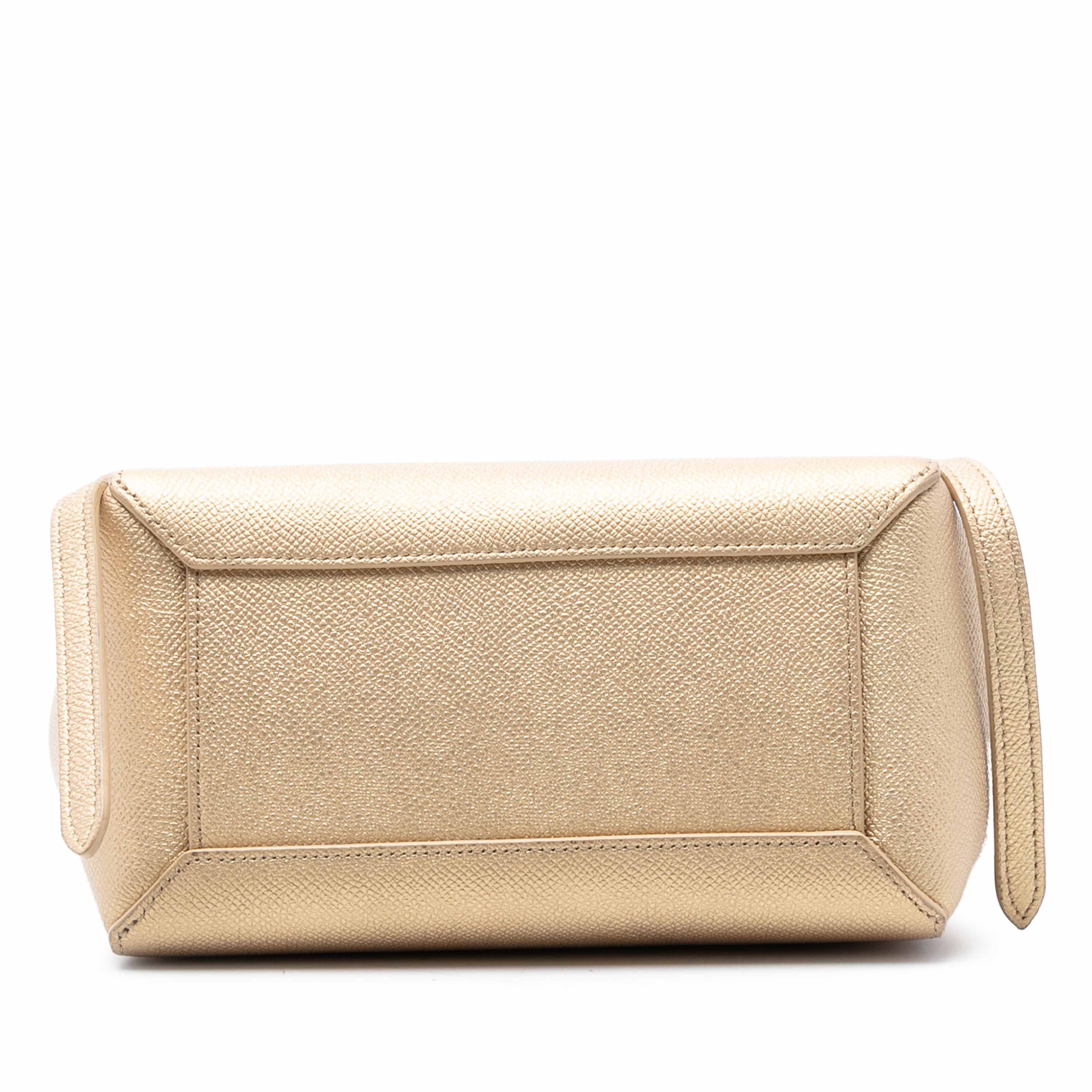 Celine Nano Grained Calfskin Belt Bag, från Luxclusif, i färgen gold. Klicka för att öppna bilden i stort format