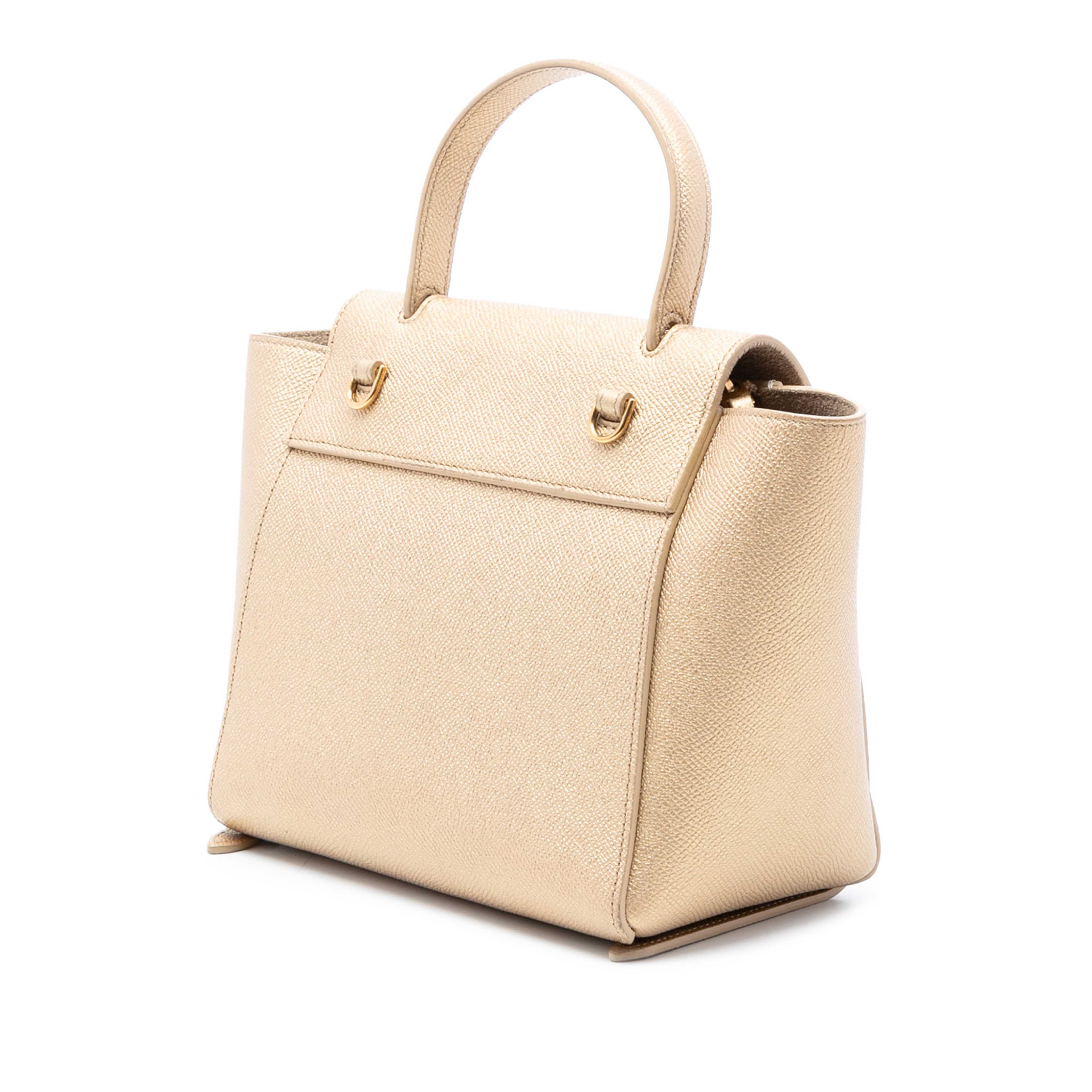 Celine Nano Grained Calfskin Belt Bag, från Luxclusif, i färgen gold. Klicka för att öppna bilden i stort format