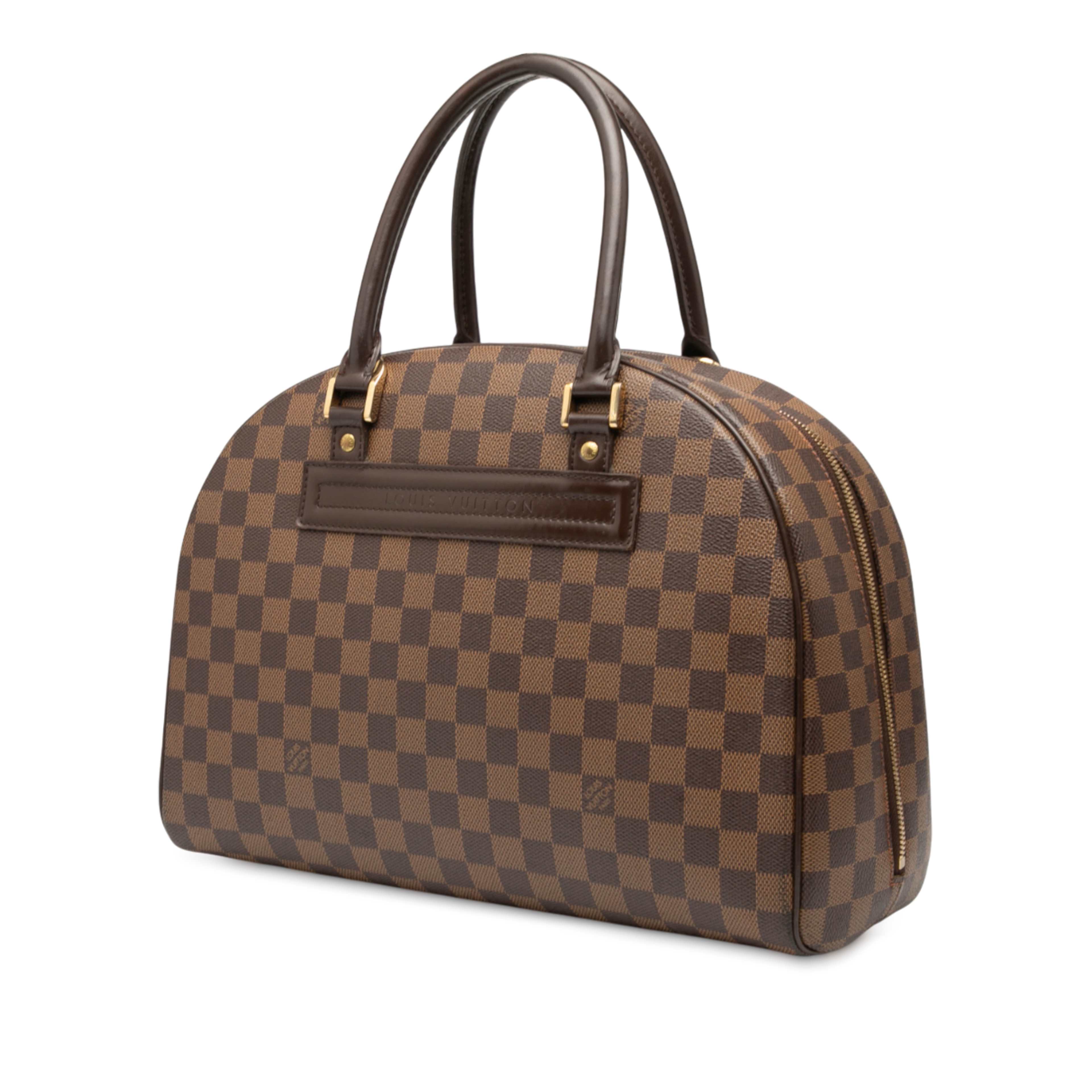 Louis Vuitton Damier Ebene Nolita, från Luxclusif, i färgen brown. Klicka för att öppna bilden i stort format