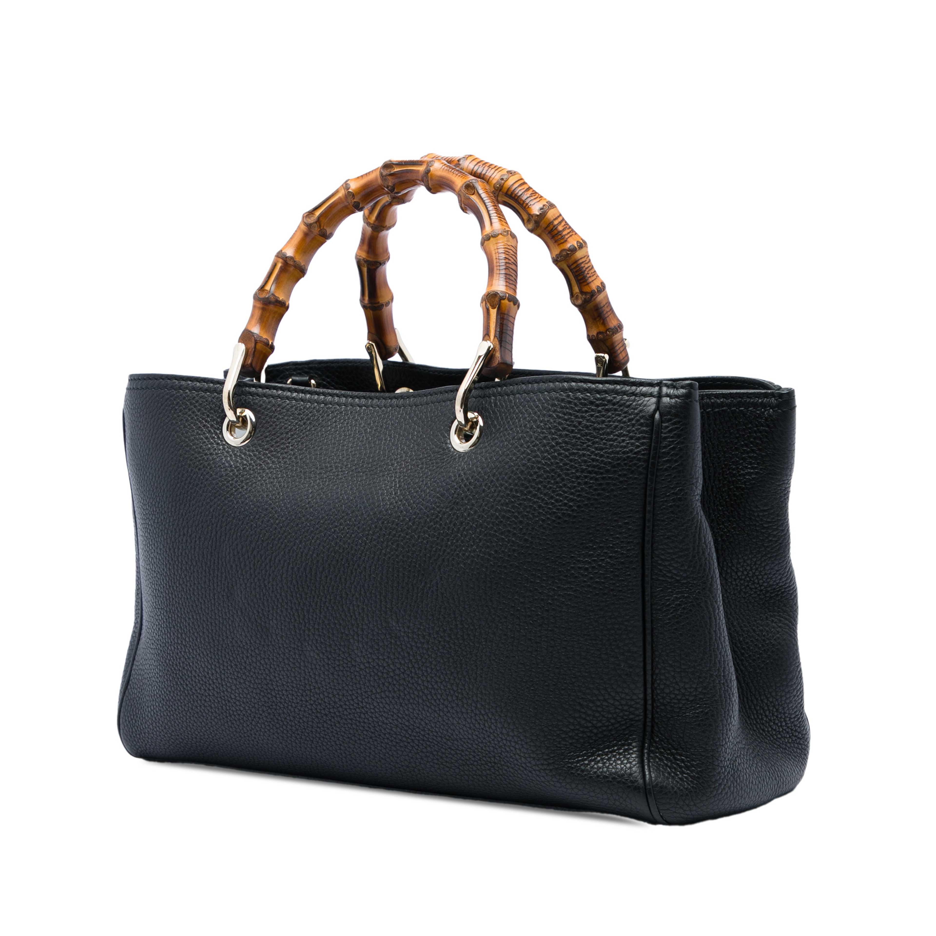 Gucci Medium Calfskin Bamboo Shopper Satchel, från Luxclusif, i färgen svart. Klicka för att öppna bilden i stort format