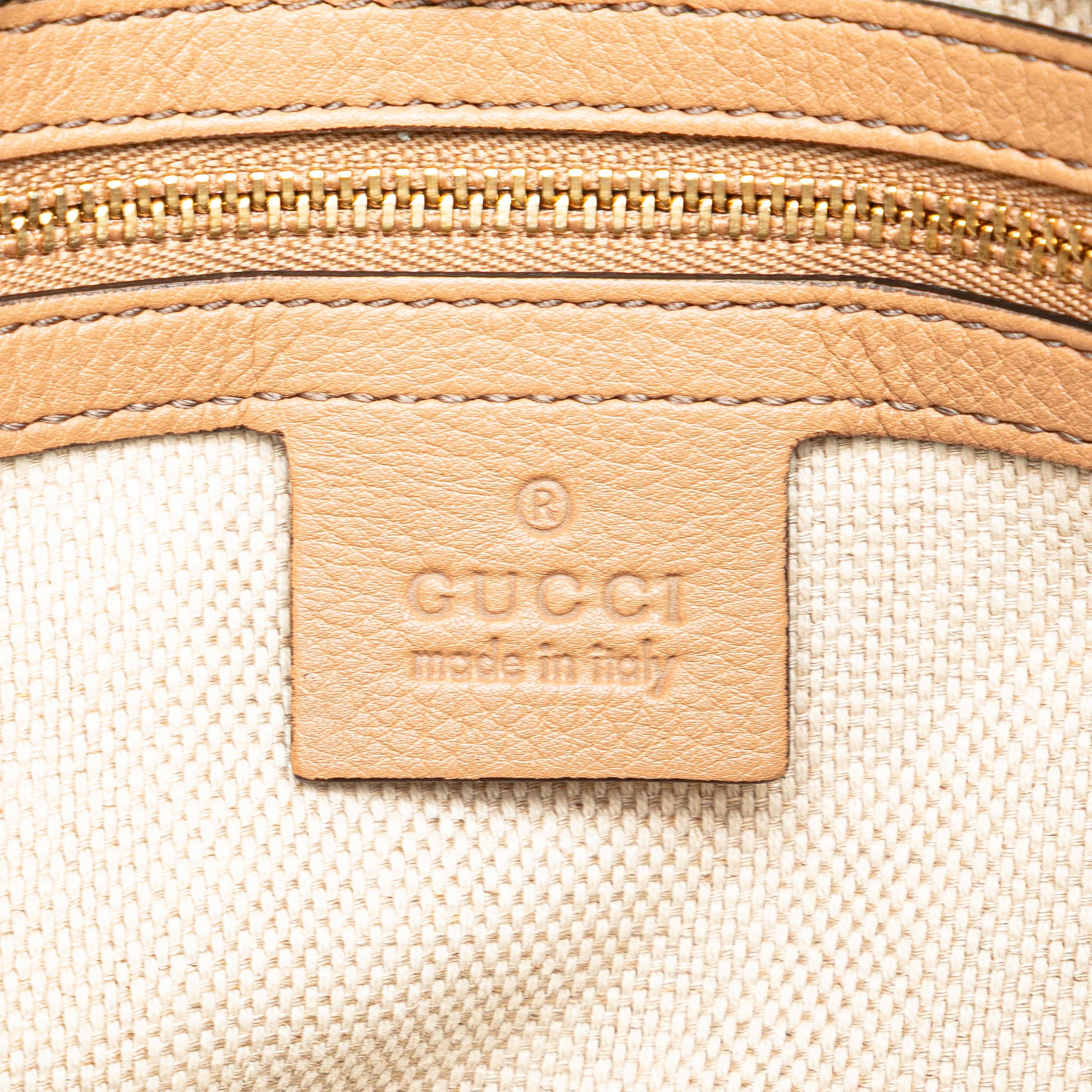 Gucci Medium Leather Soho Chain Tote