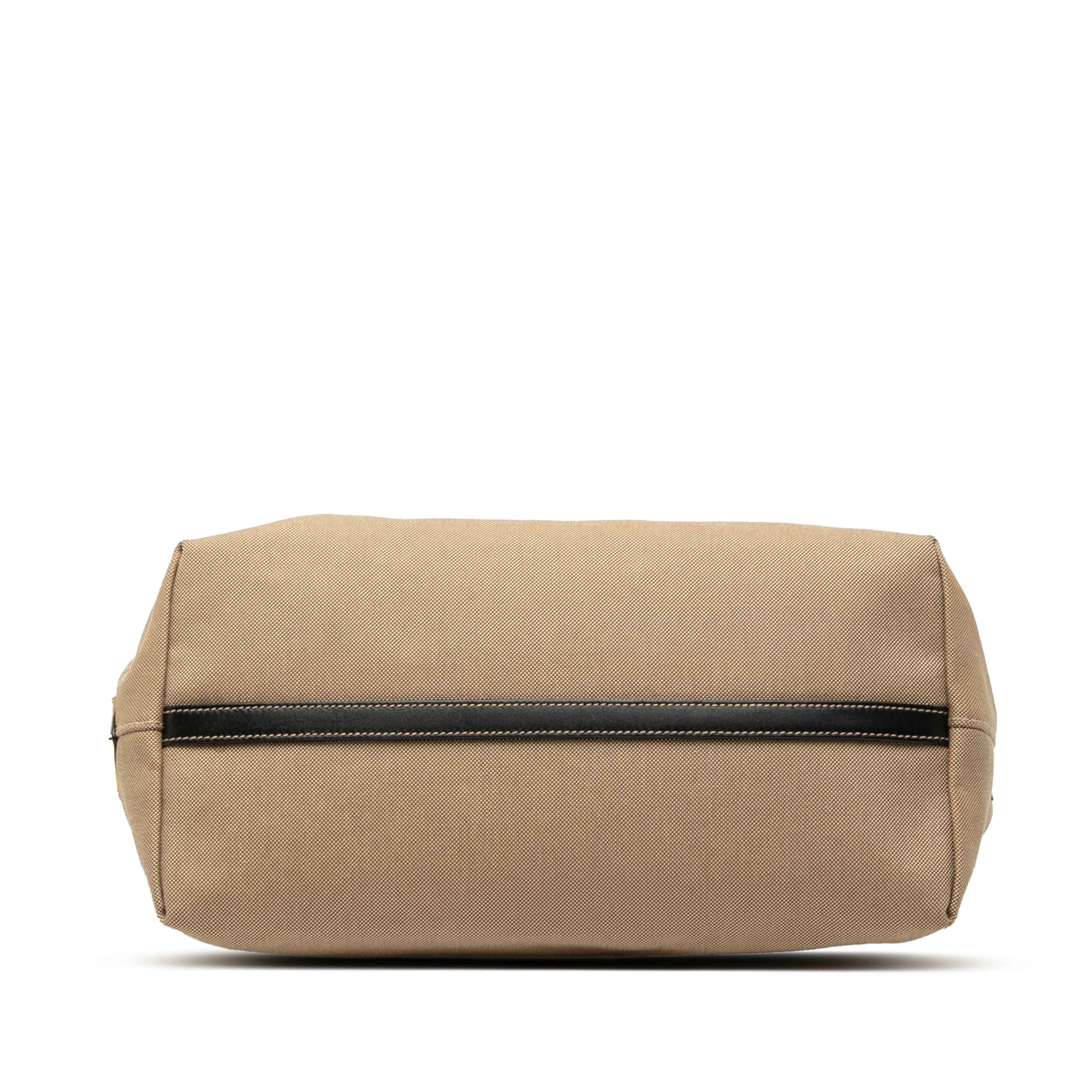 Prada Canvas Canapa Logo Tote, från Luxclusif, i färgen beige. Klicka för att öppna bilden i stort format