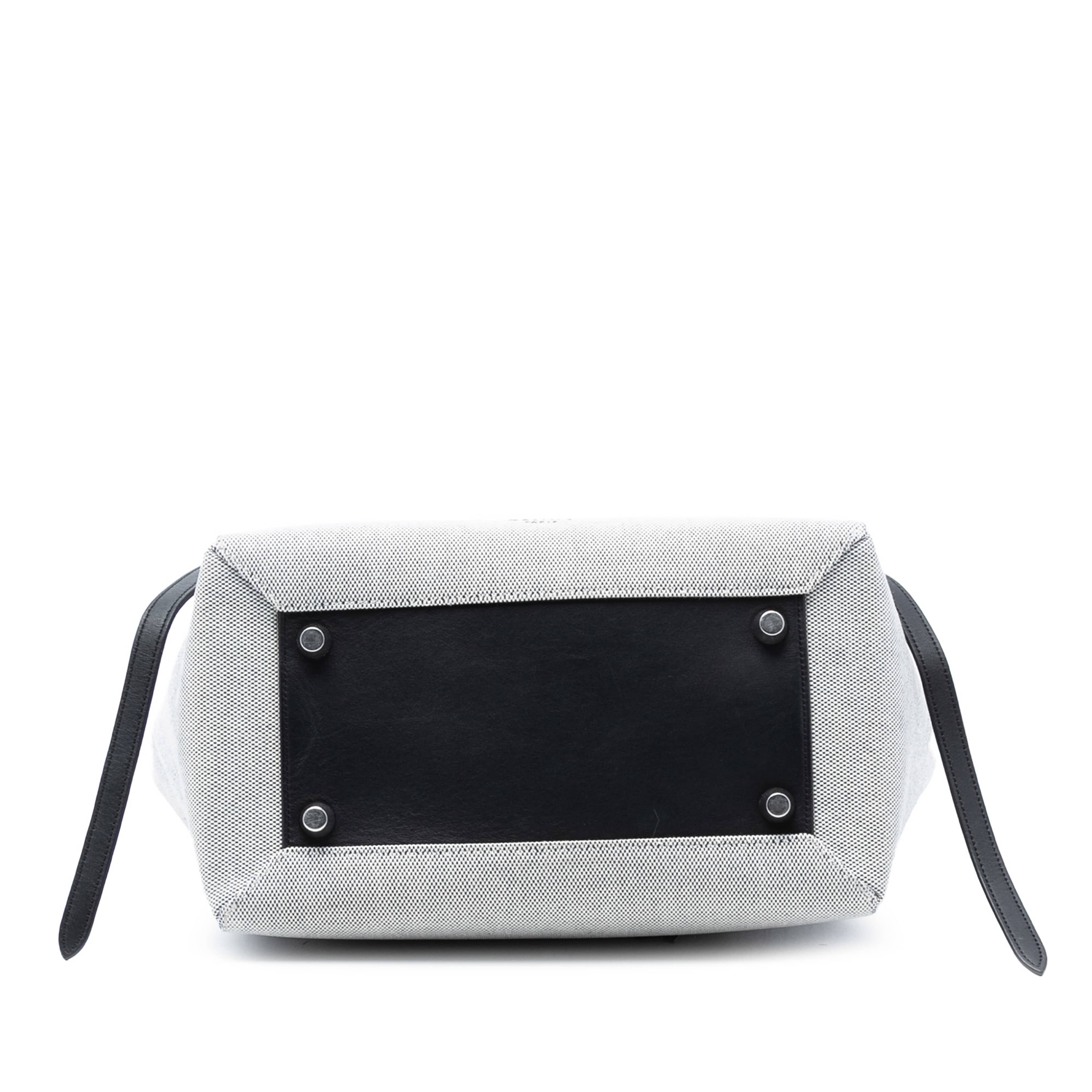 Celine Mini Canvas Belt Satchel, från Luxclusif, i färgen light gray. Klicka för att öppna bilden i stort format