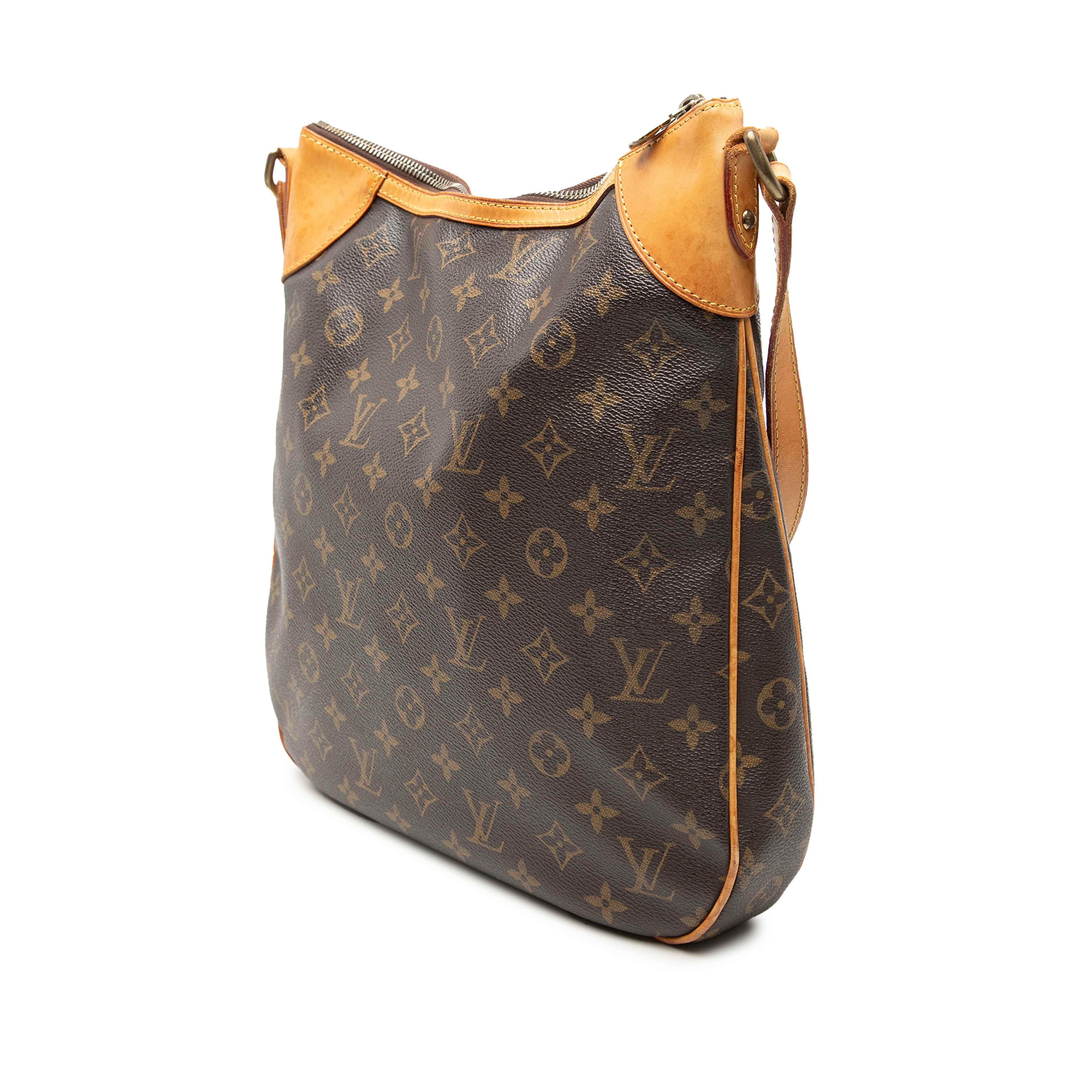 Louis Vuitton Monogram Odeon Mm, från Luxclusif, i färgen brown. Klicka för att öppna bilden i stort format