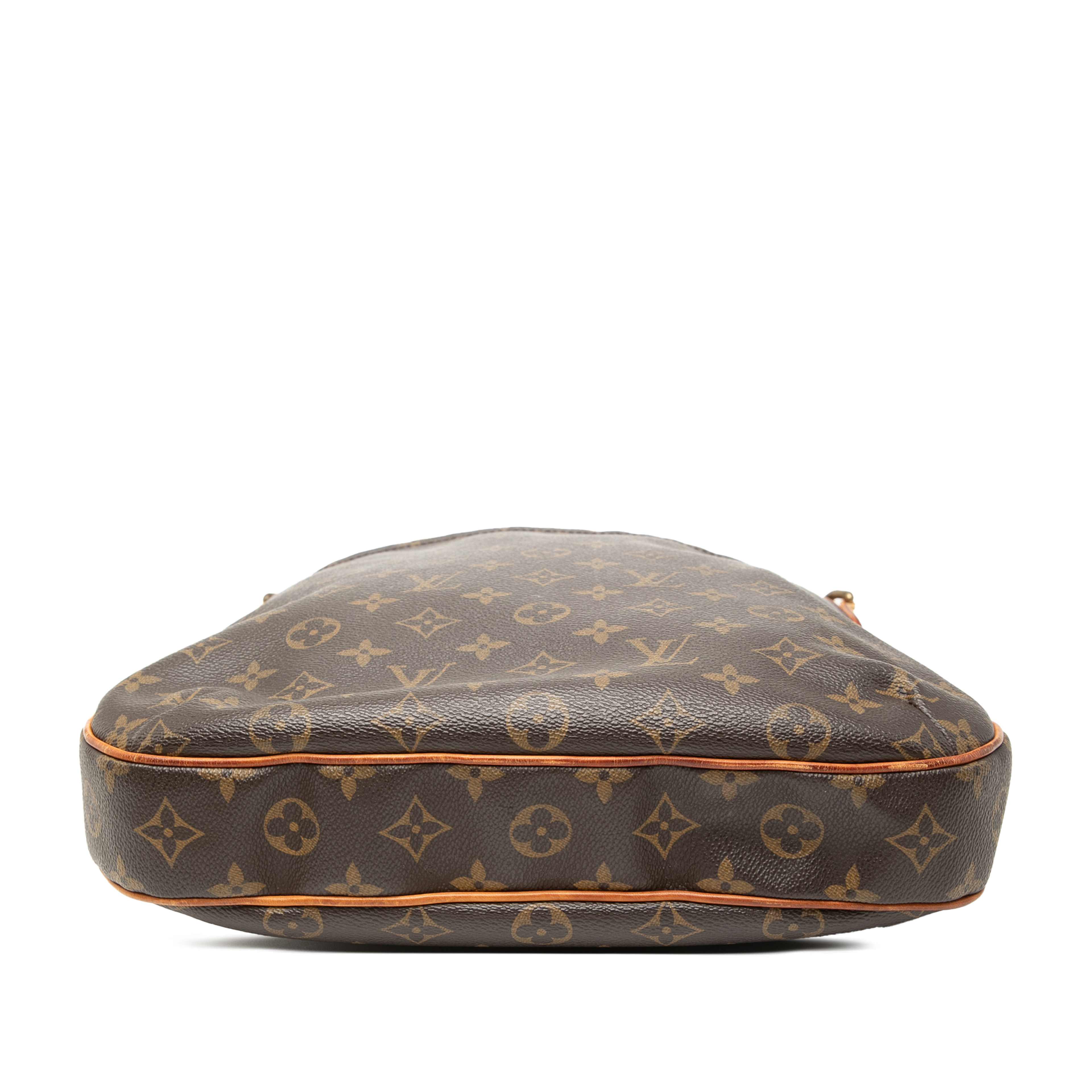 Louis Vuitton Monogram Odeon Mm, från Luxclusif, i färgen brown. Klicka för att öppna bilden i stort format