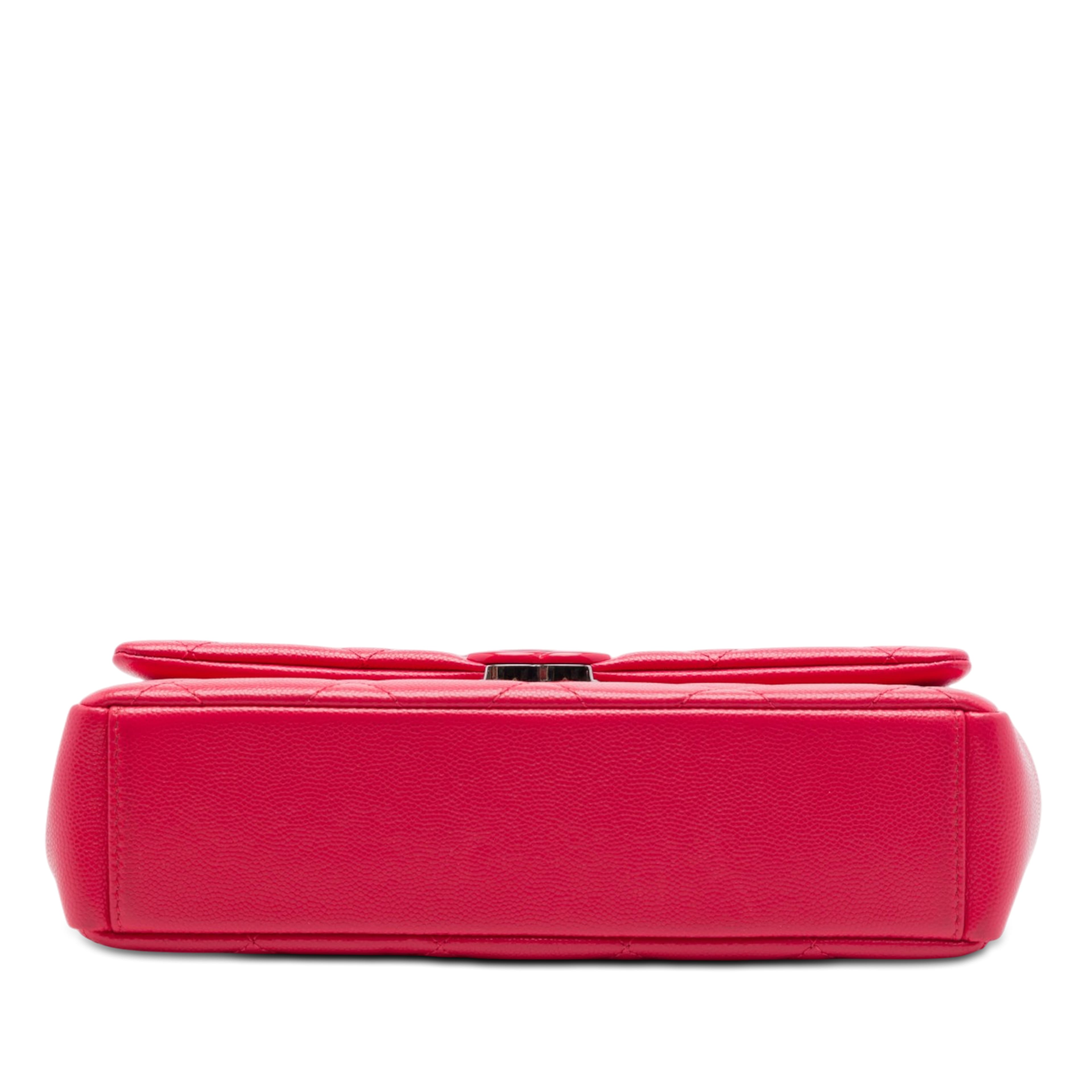 Chanel Medium Caviar My Everything Flap, från Luxclusif, i färgen rosa. Klicka för att öppna bilden i stort format